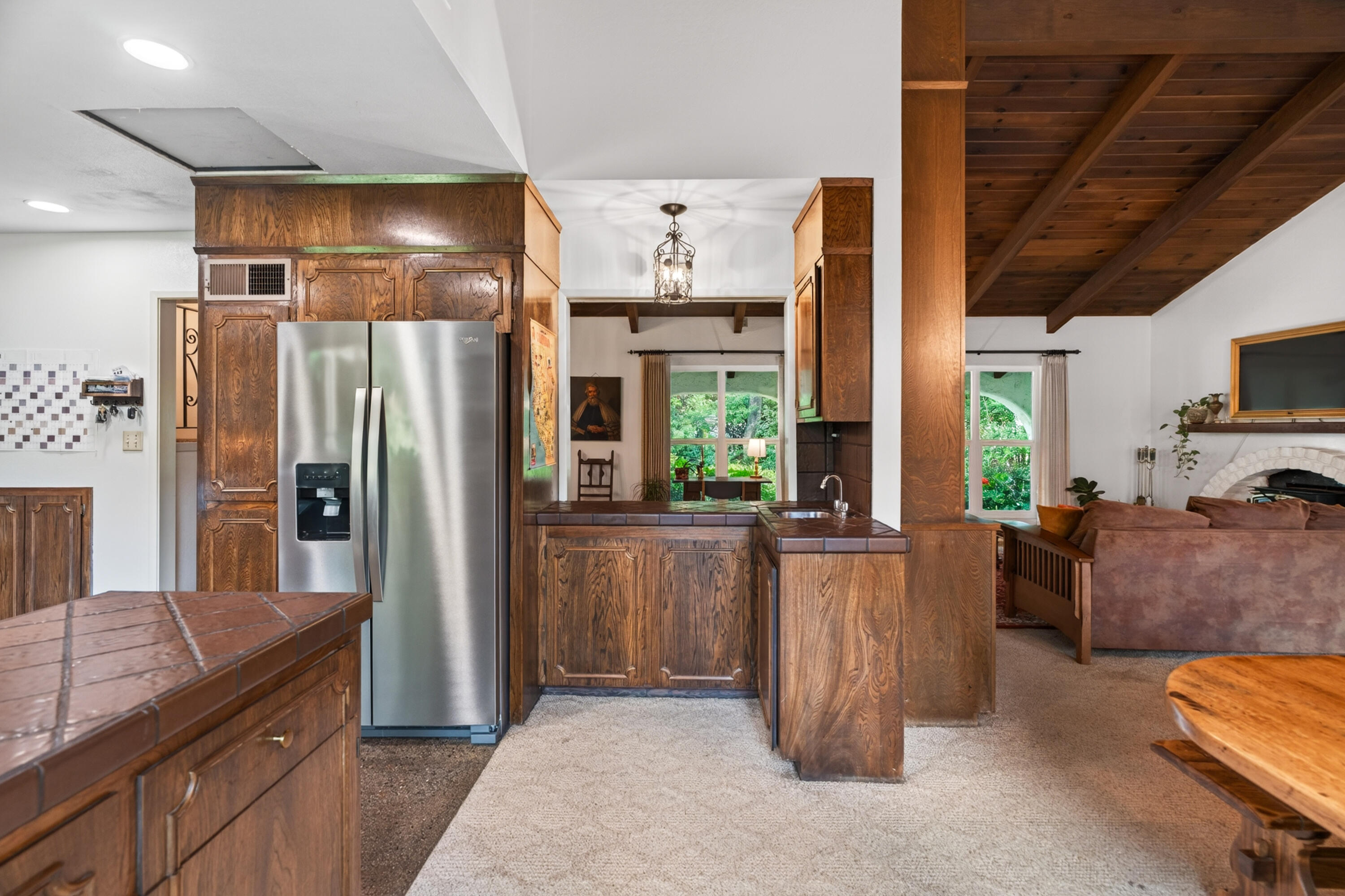 2202 Corral Court