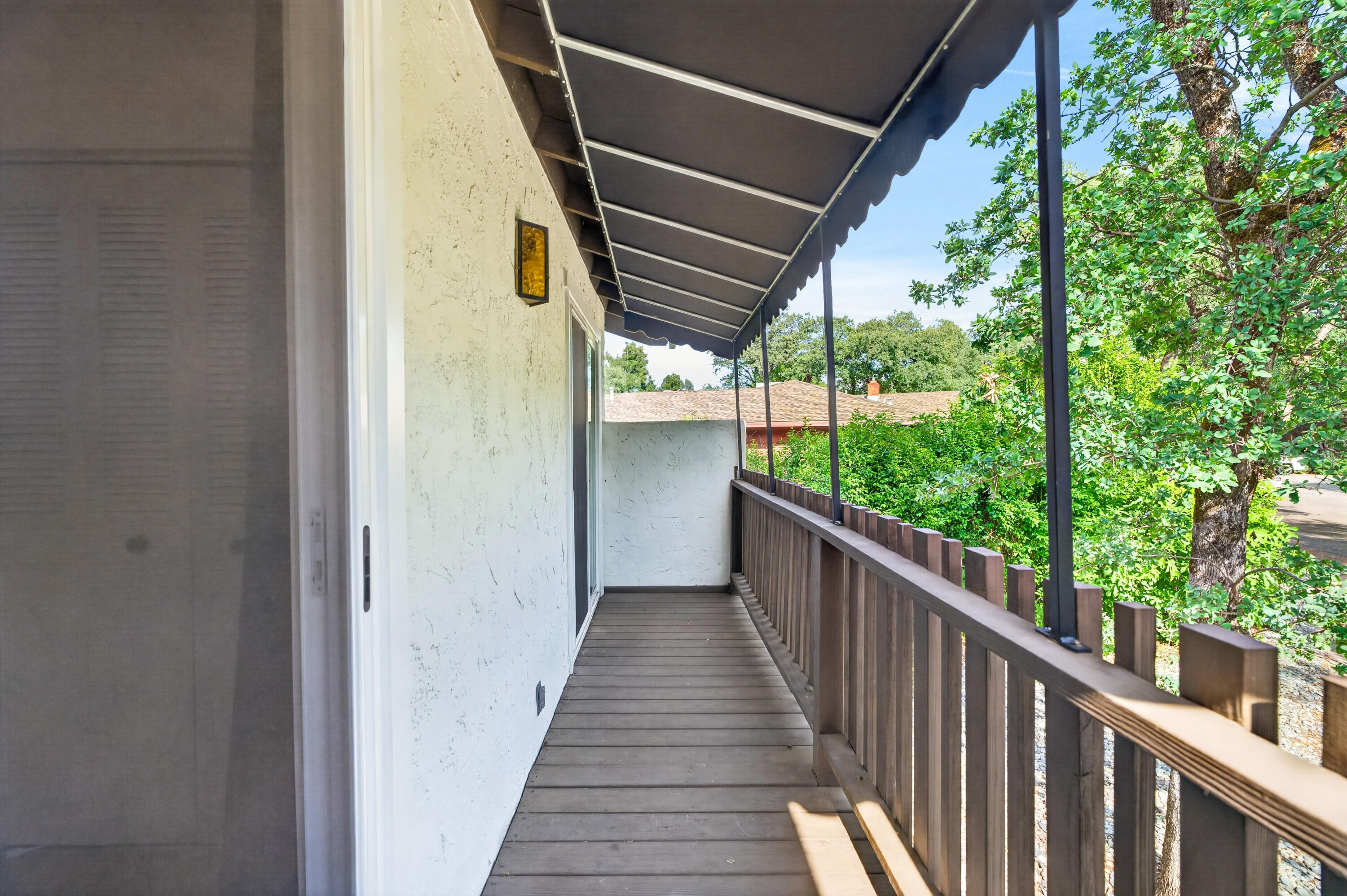 2202 Corral Court