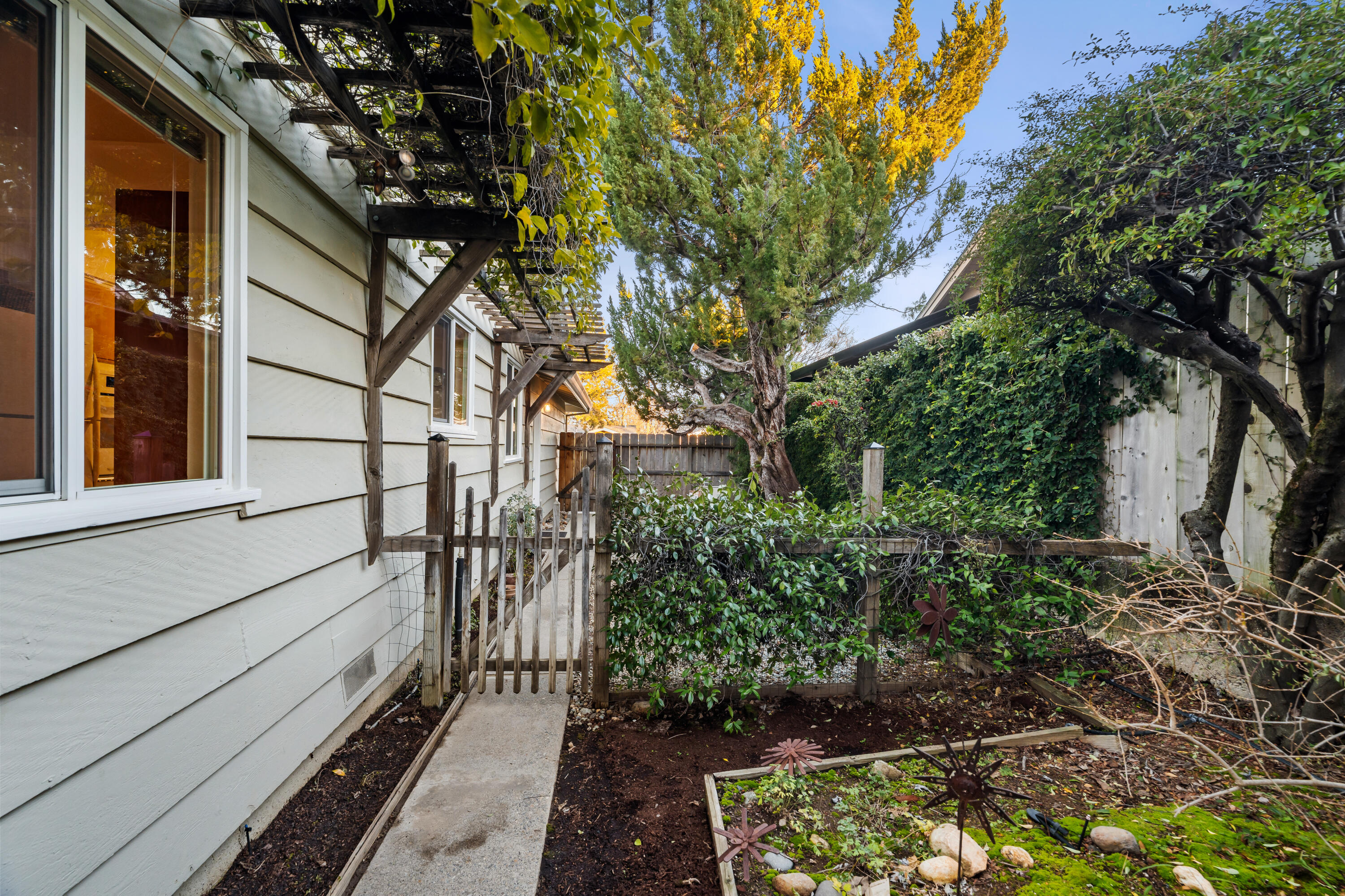 1700 Wisconsin Avenue