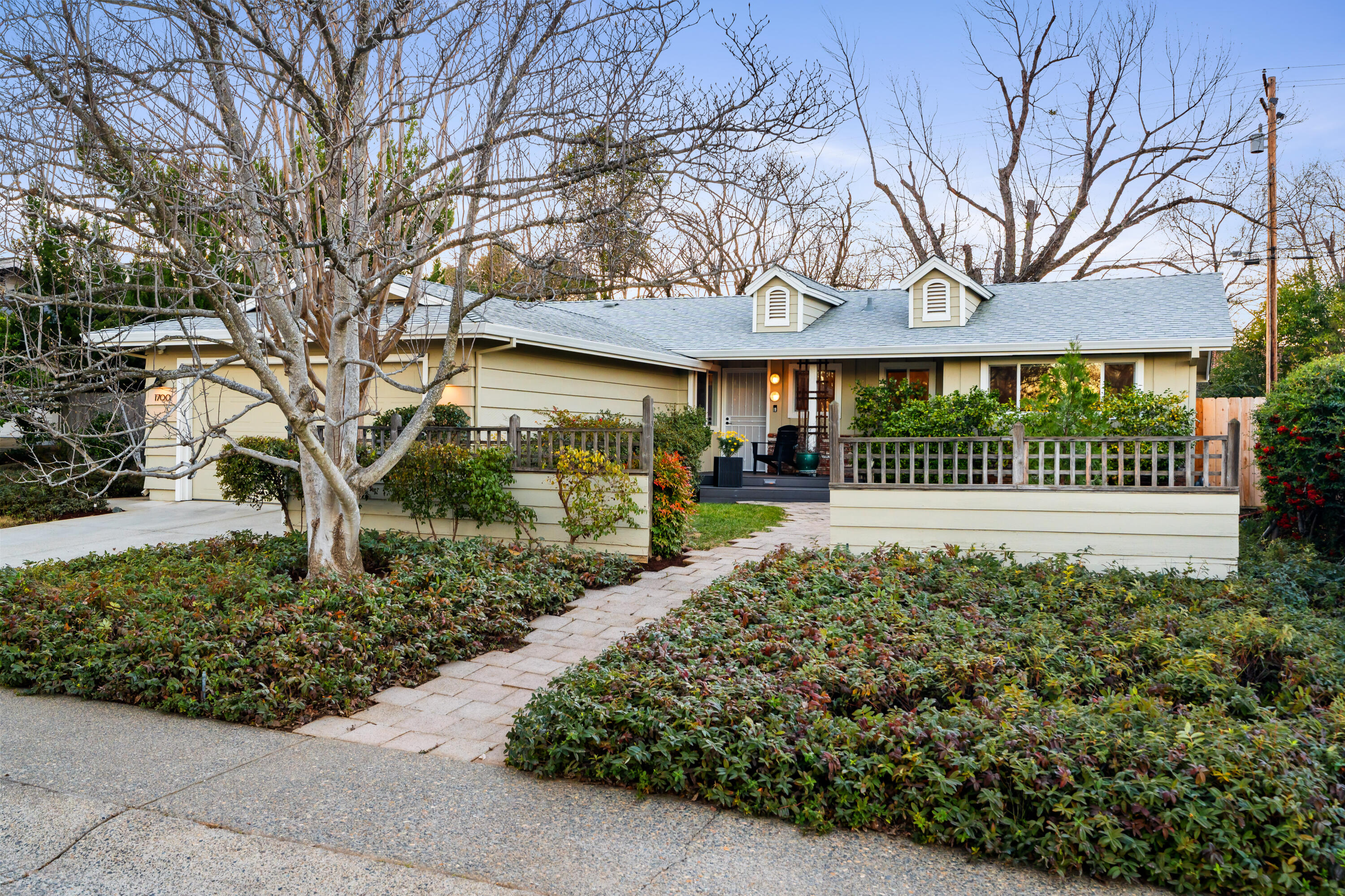 1700 Wisconsin Avenue