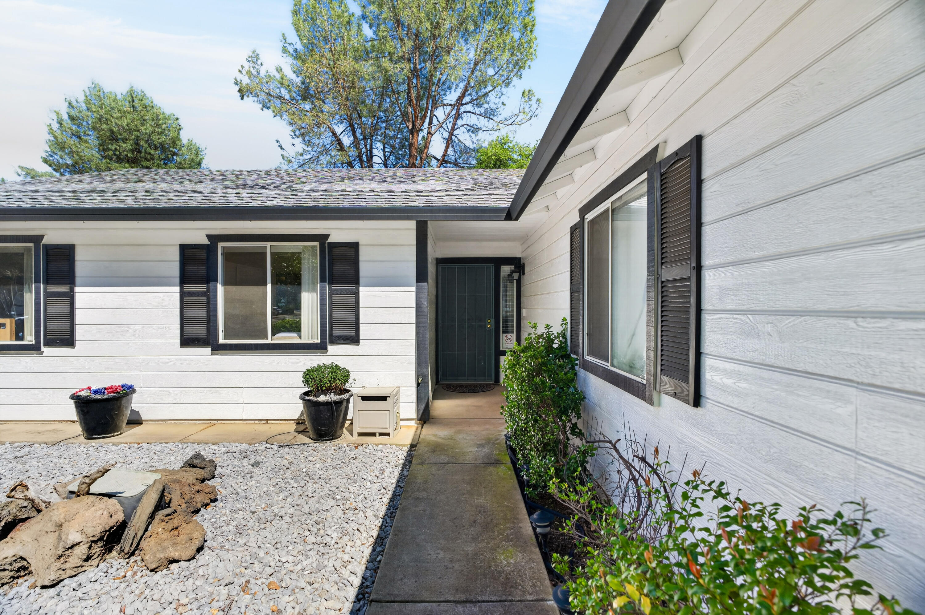 3305 Saint Moritz Court