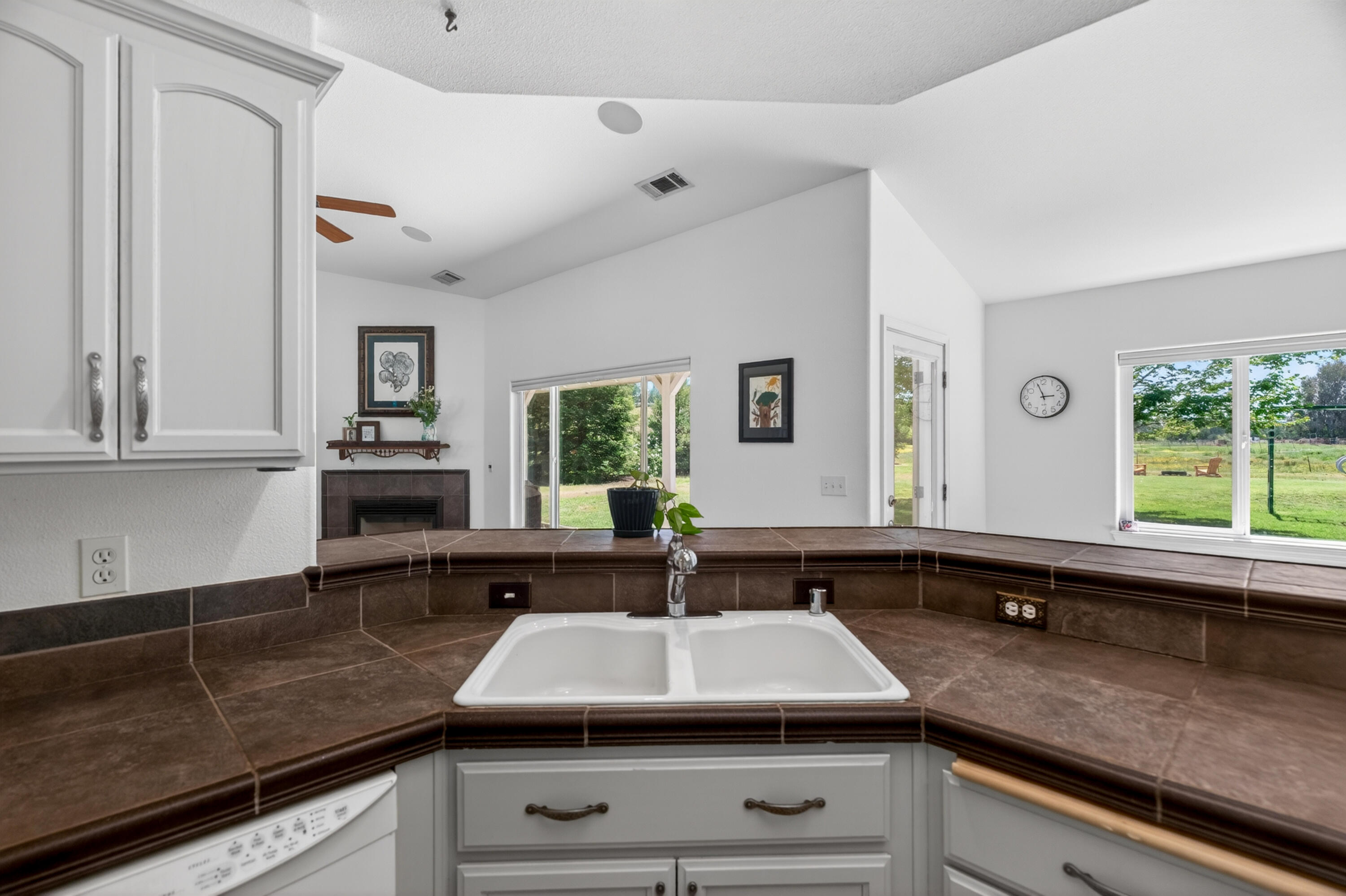 19395 Plateau Drive