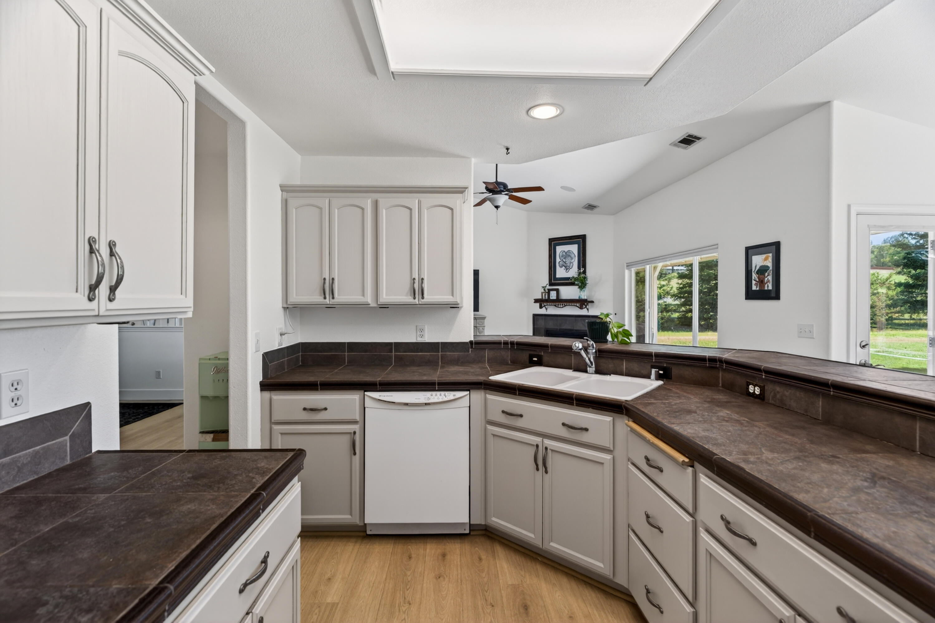19395 Plateau Drive