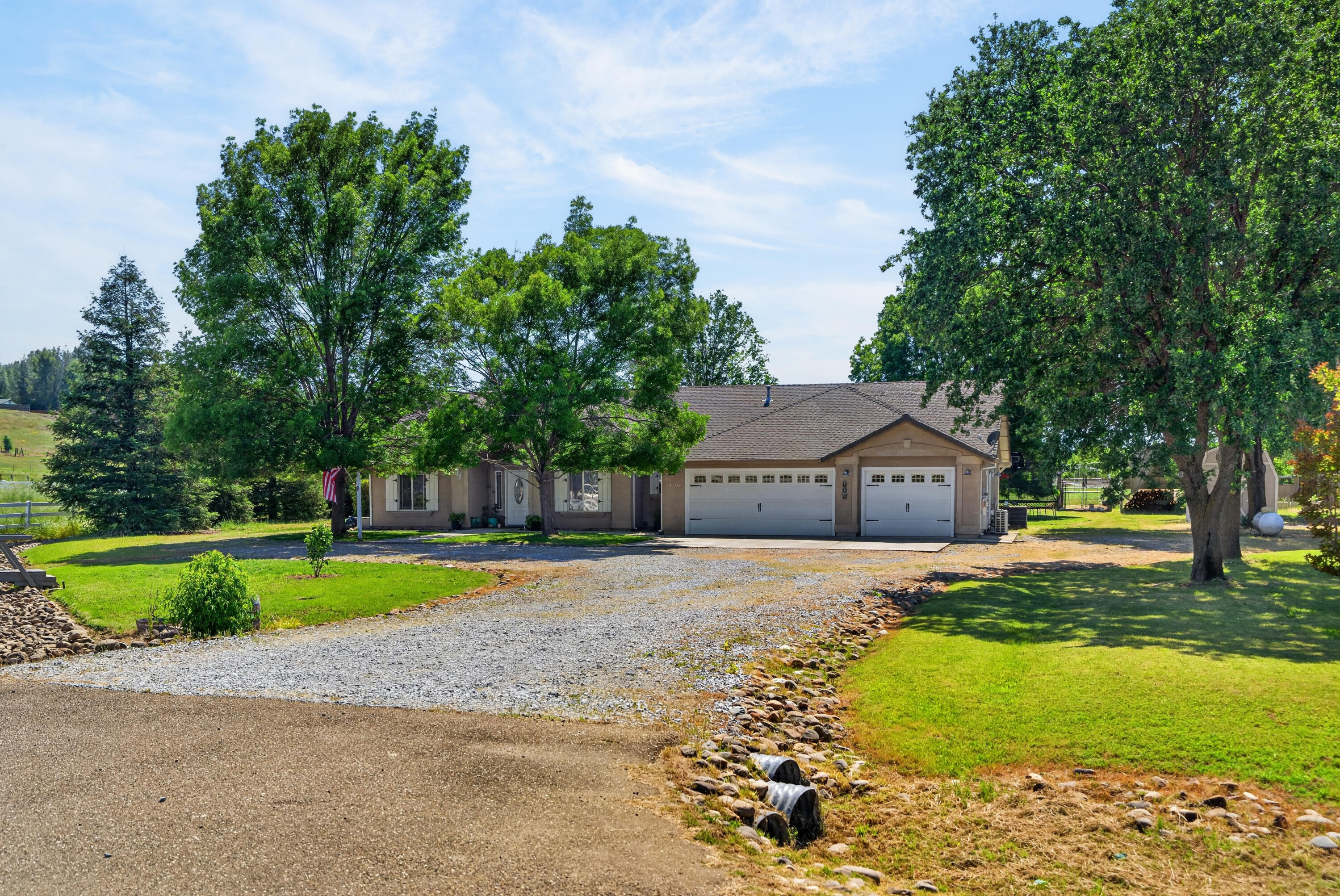 19395 Plateau Drive