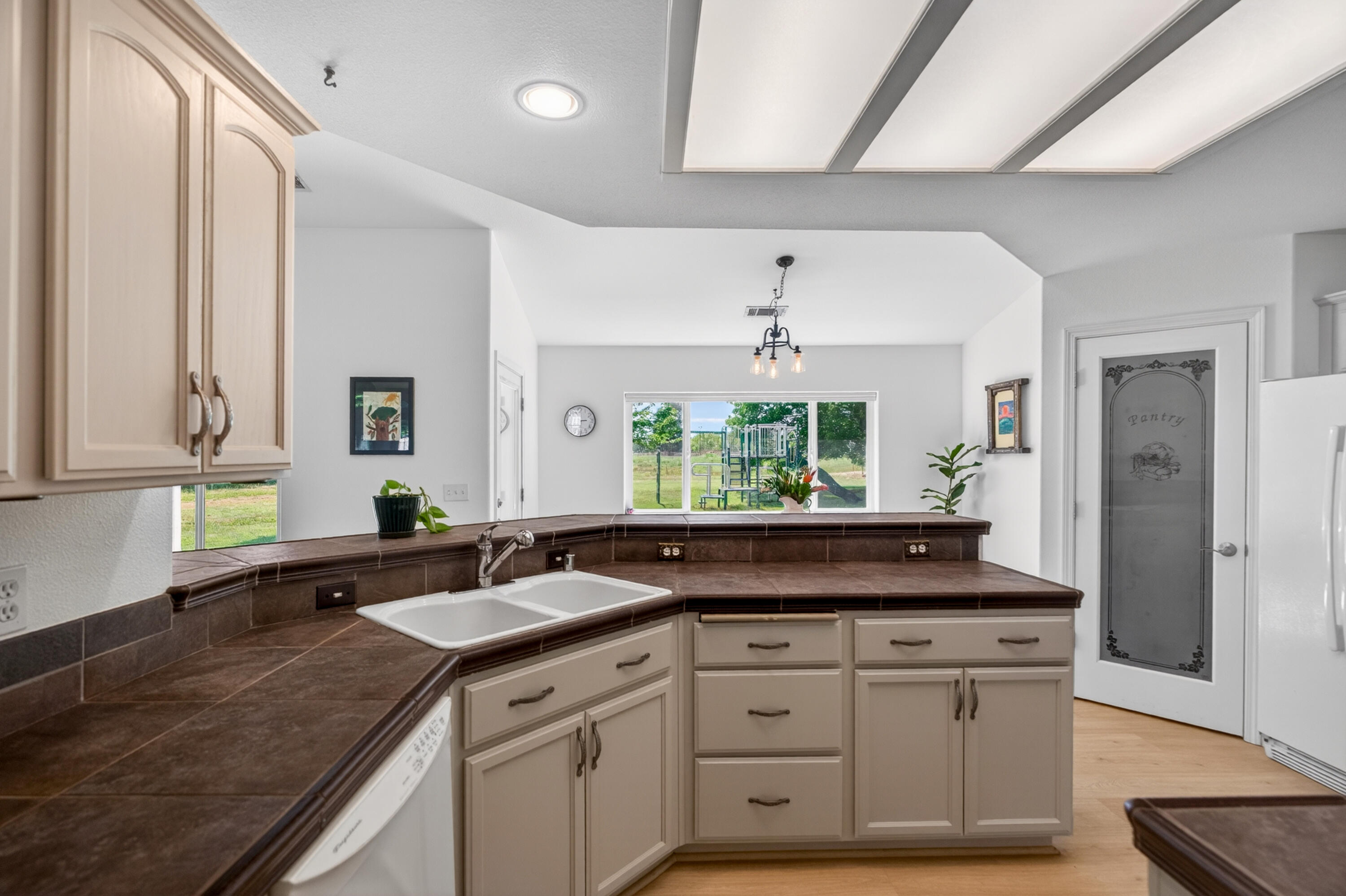 19395 Plateau Drive