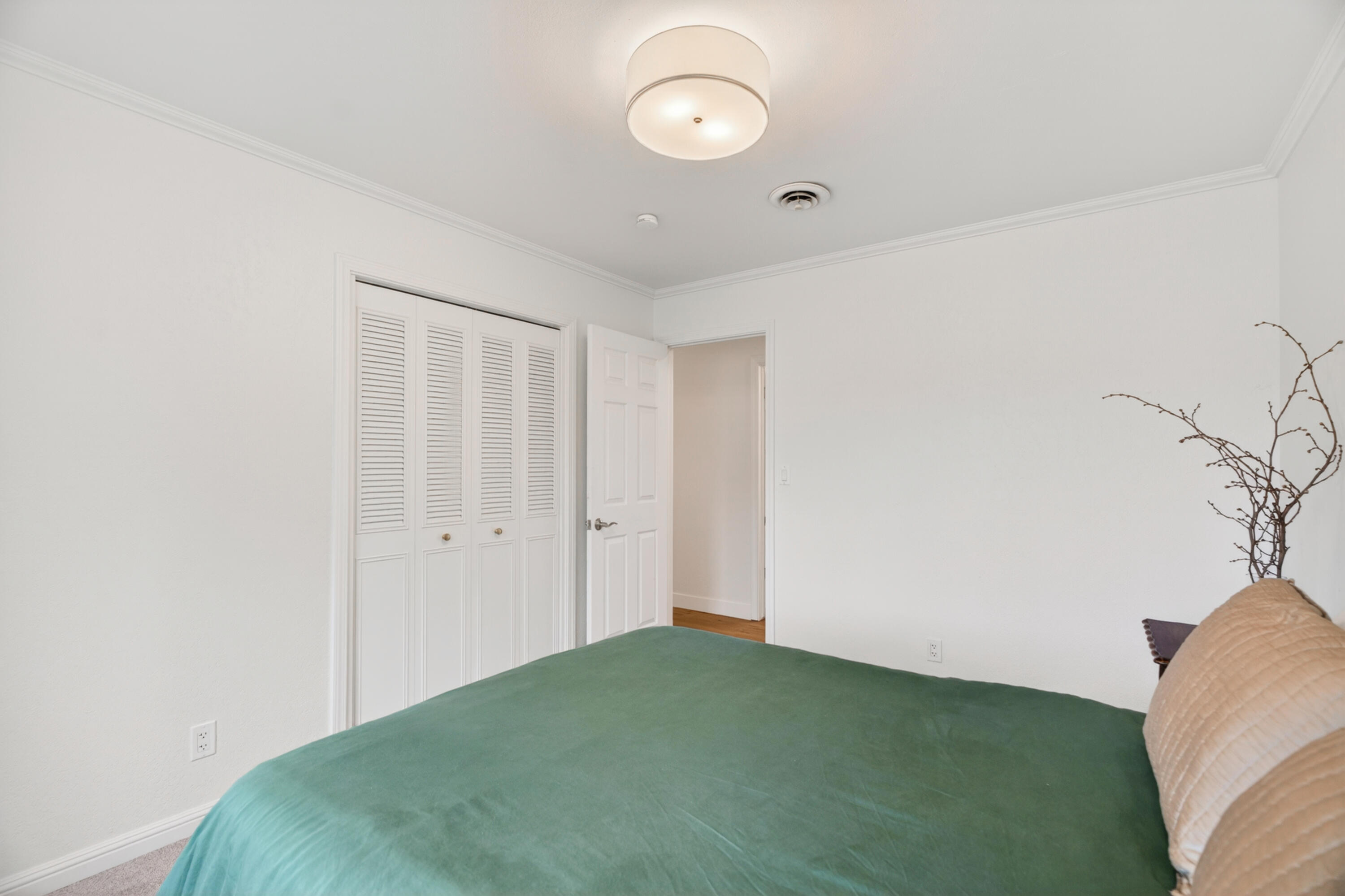 1198 Denton Way