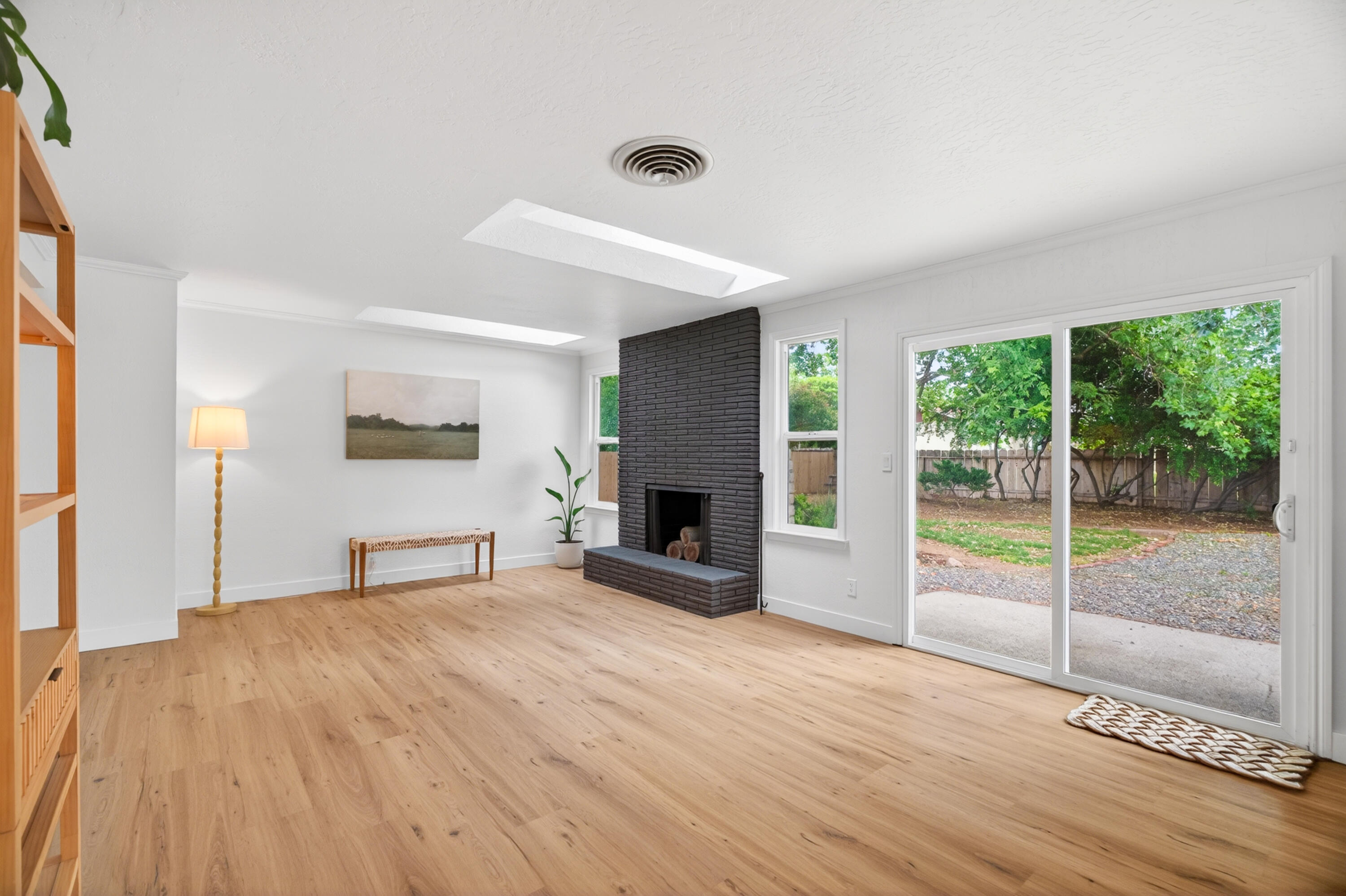 1198 Denton Way