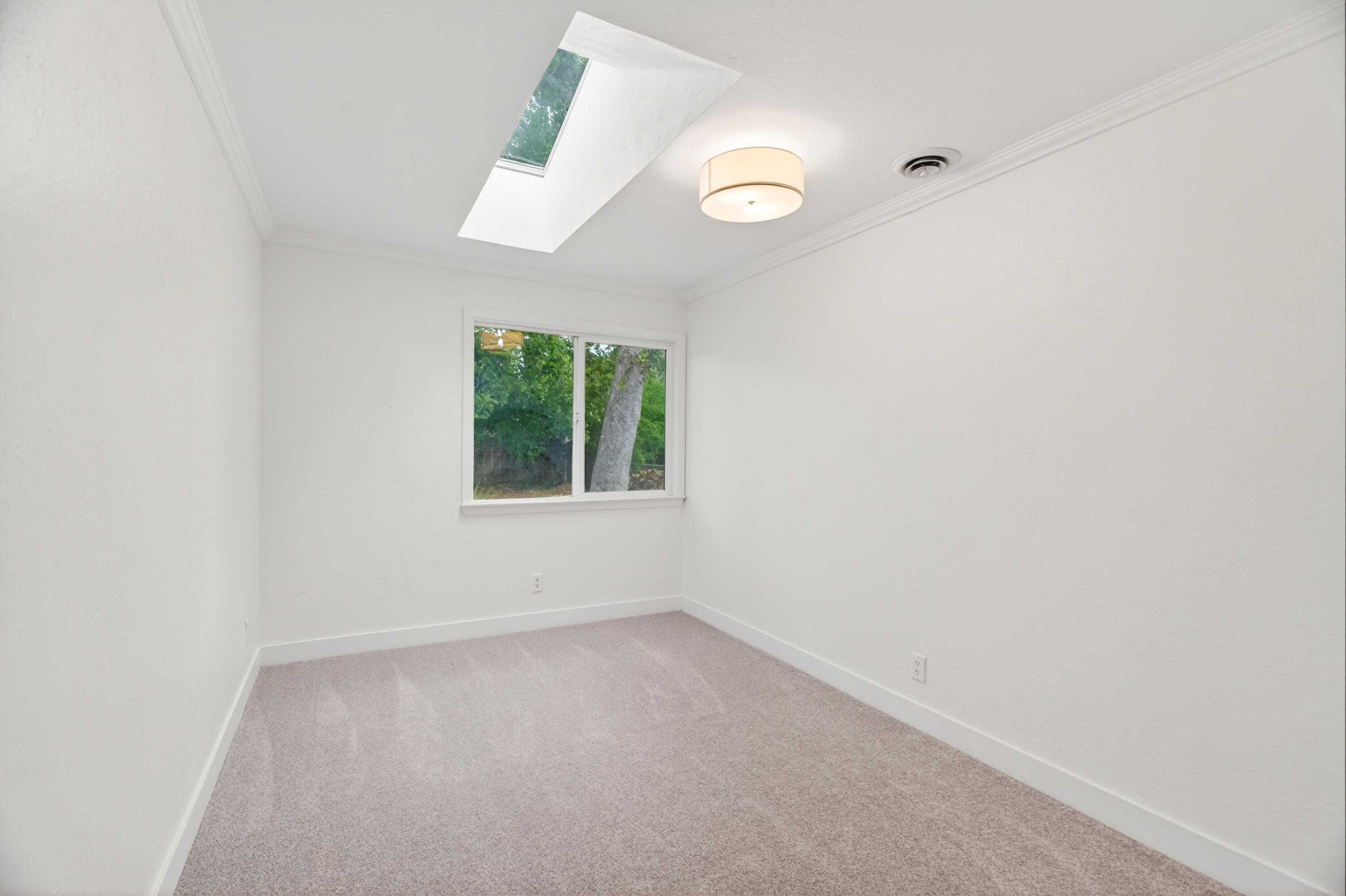 1198 Denton Way