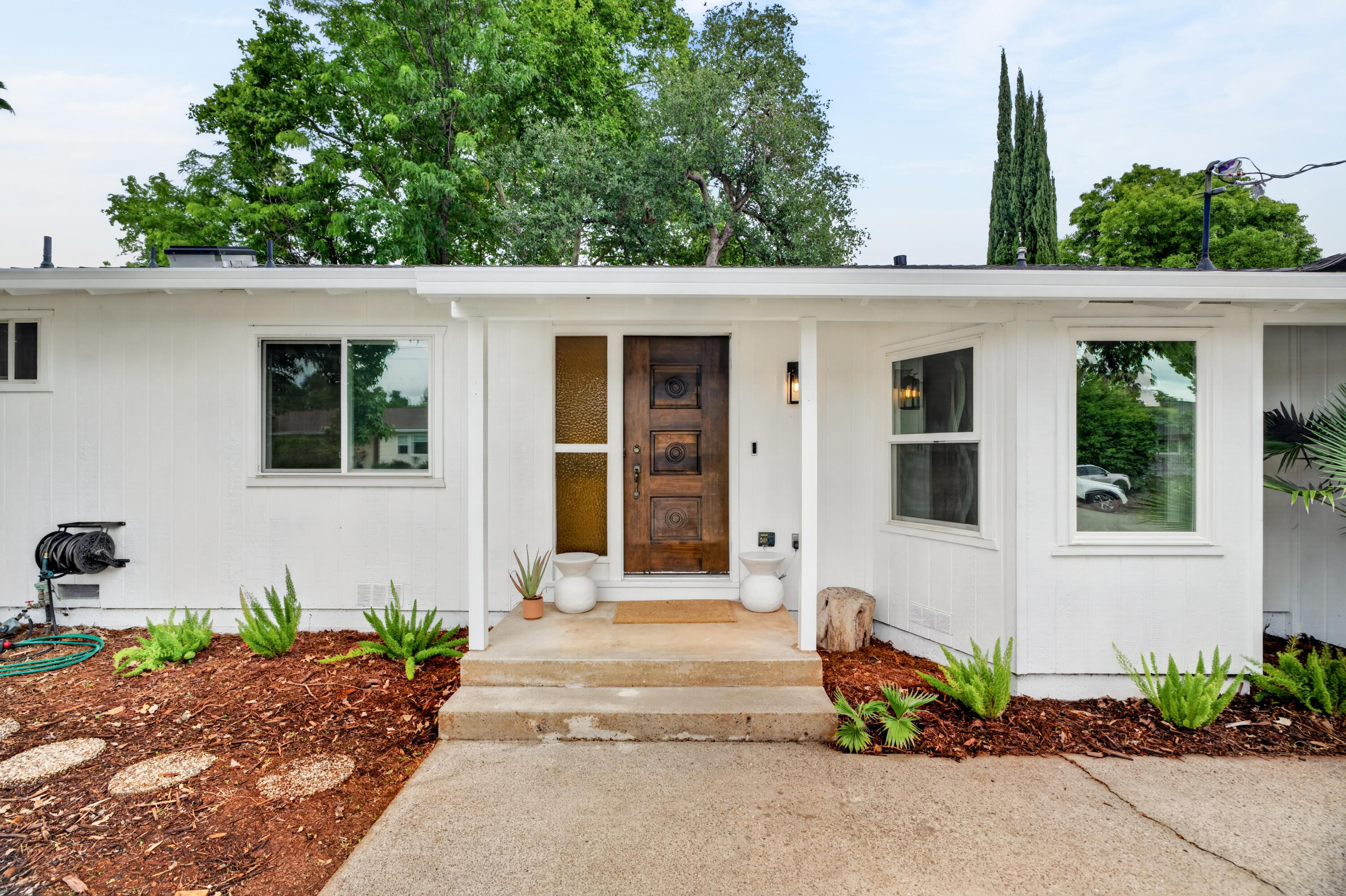1198 Denton Way
