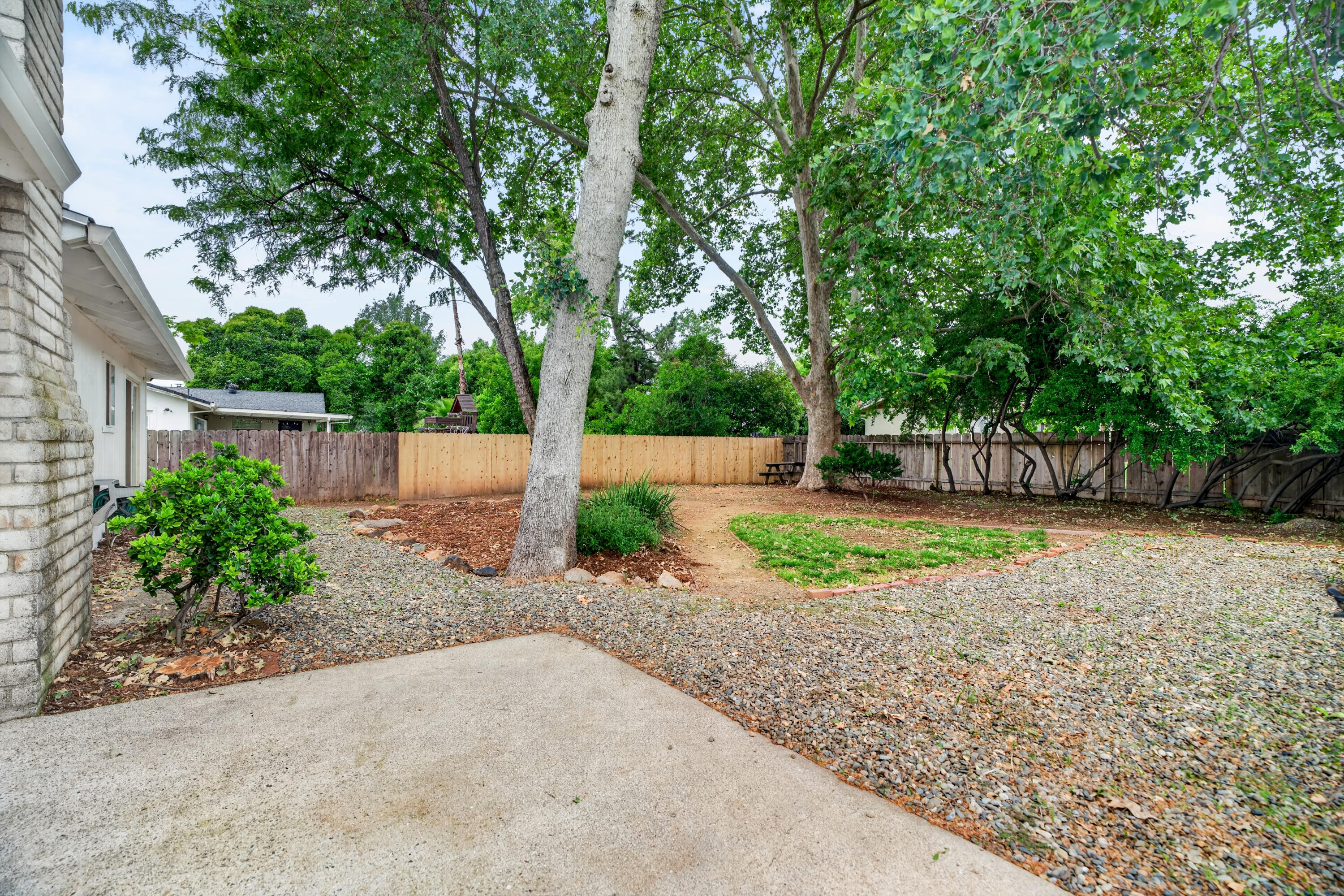 1198 Denton Way