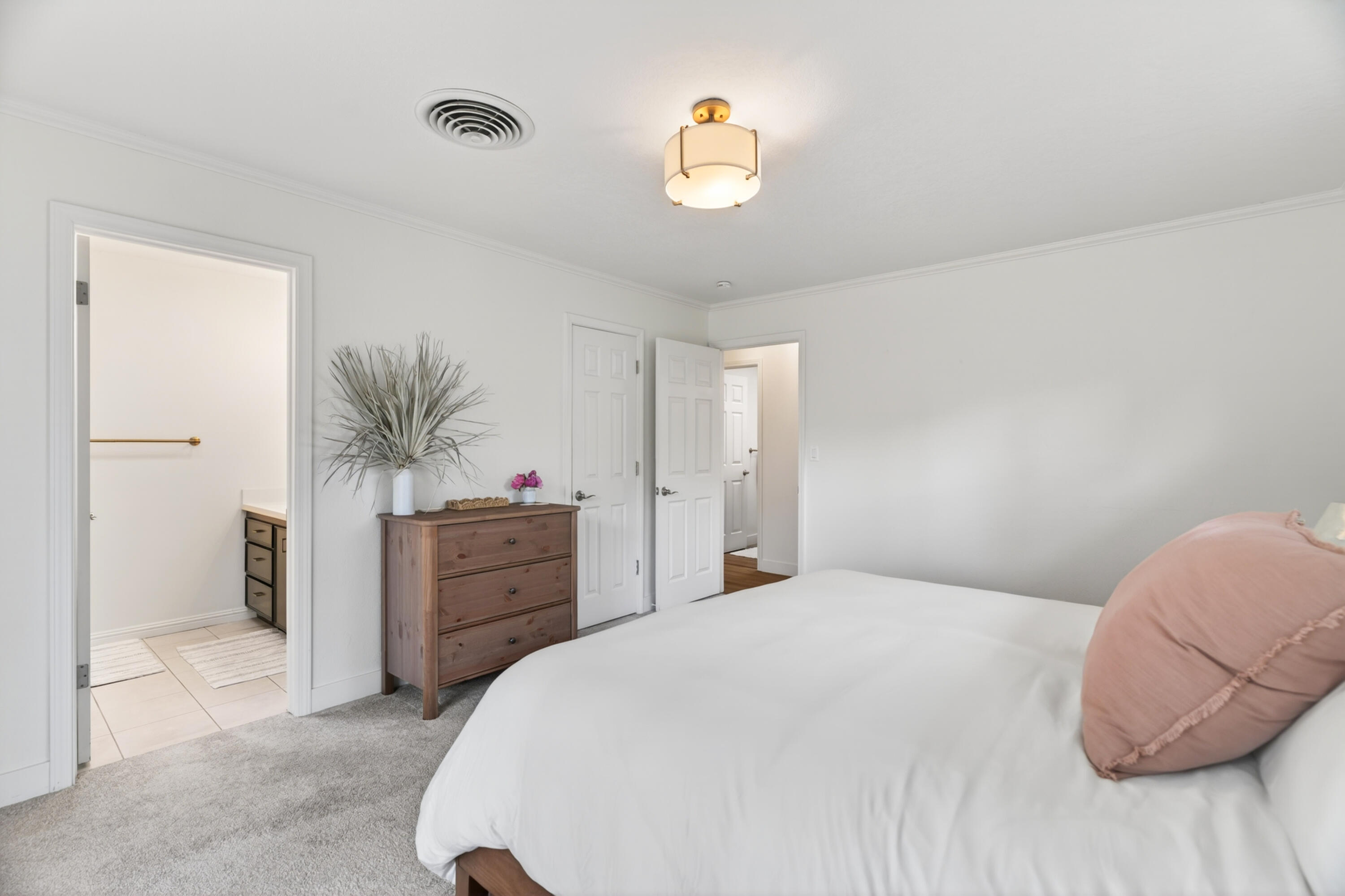 1198 Denton Way