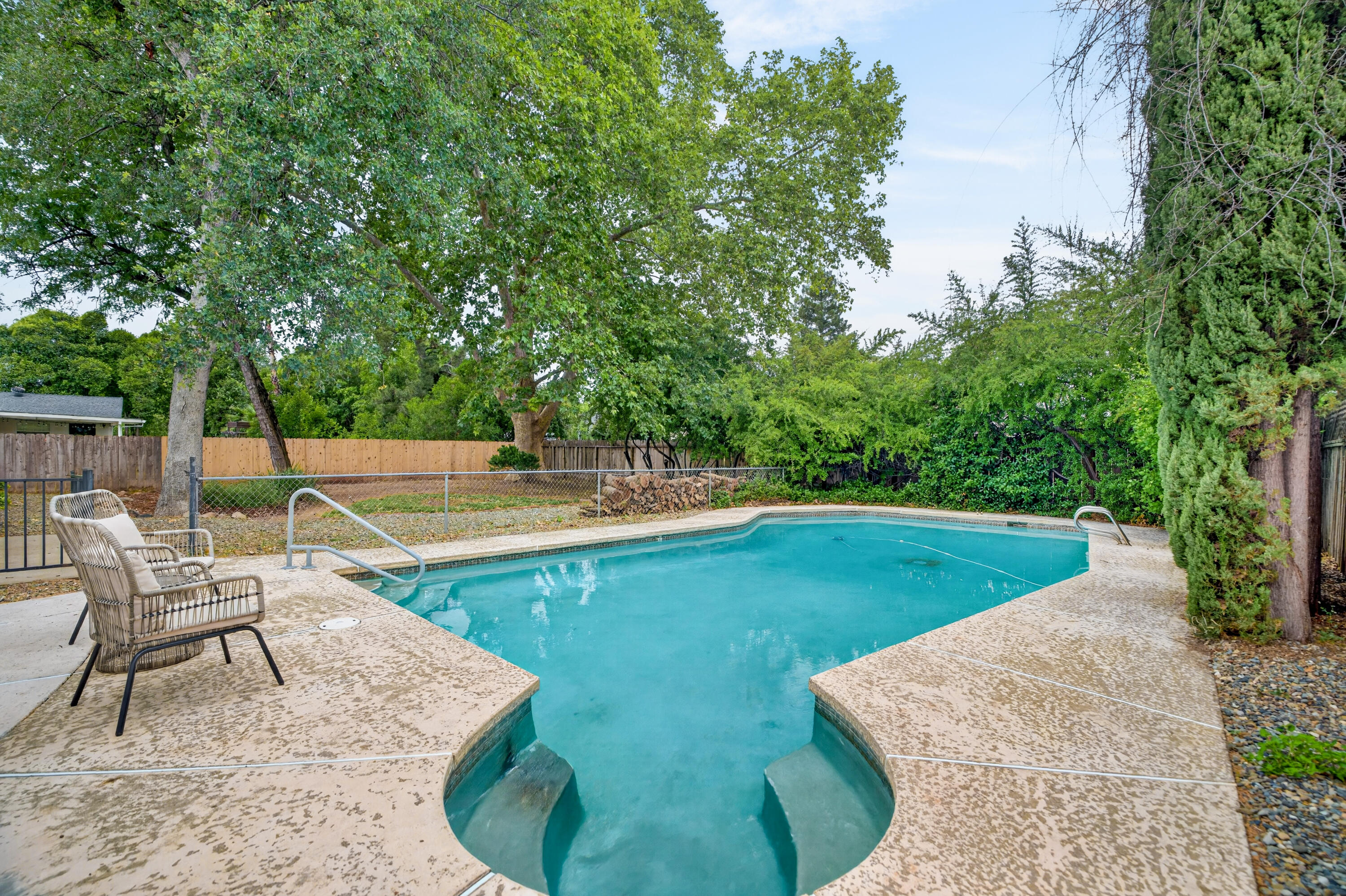 1198 Denton Way