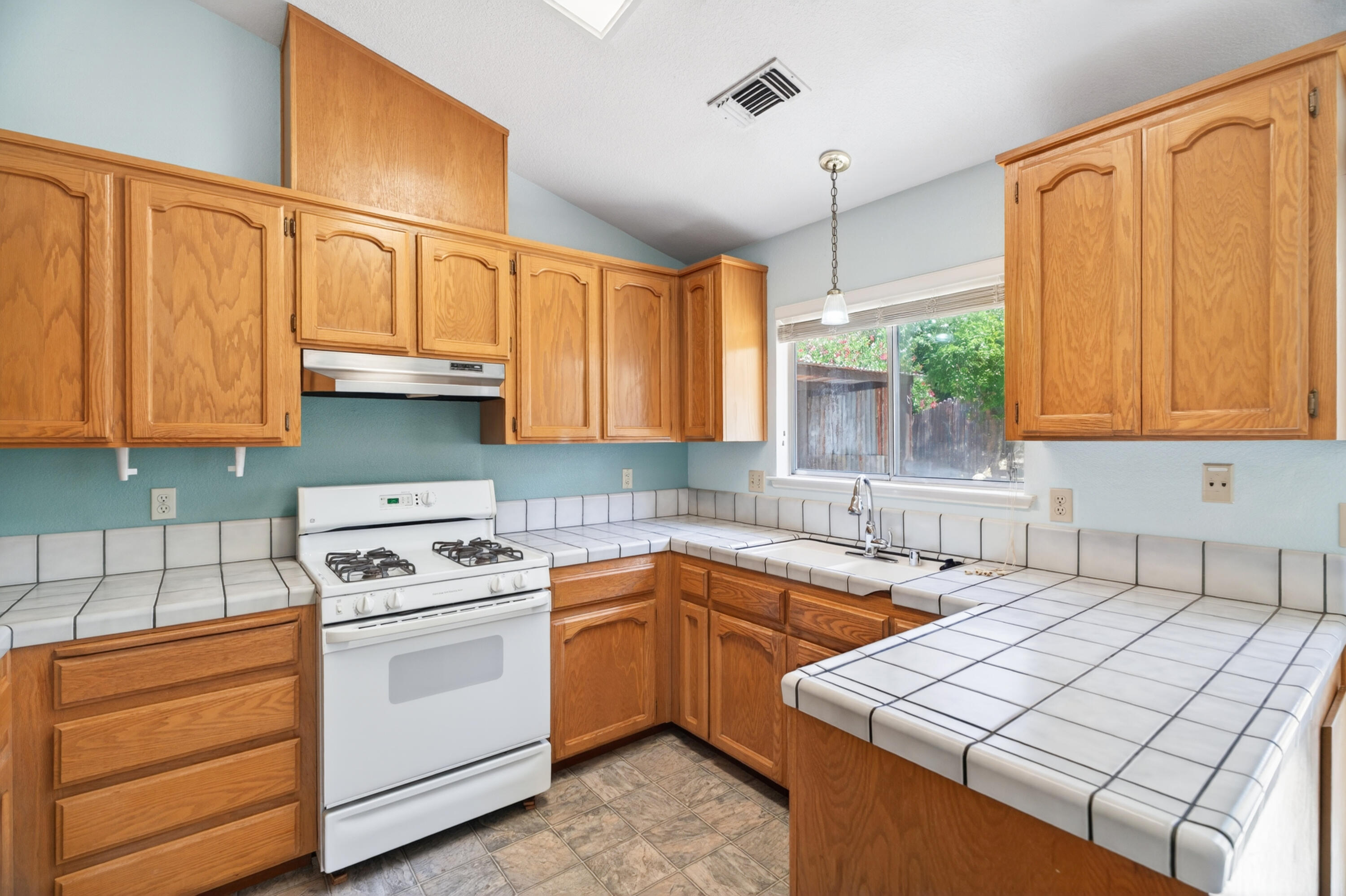 535 Vansicklen Way