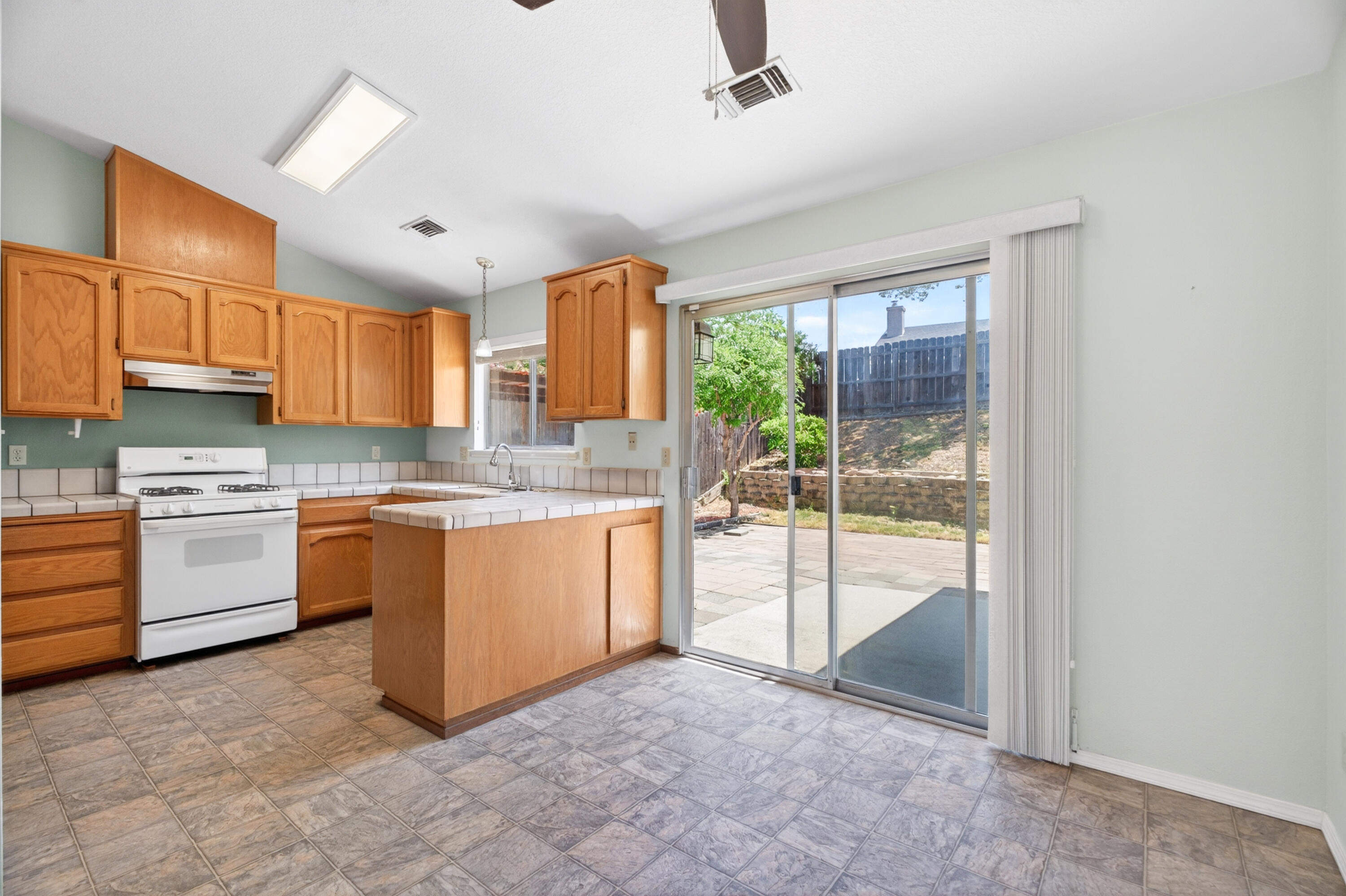 535 Vansicklen Way