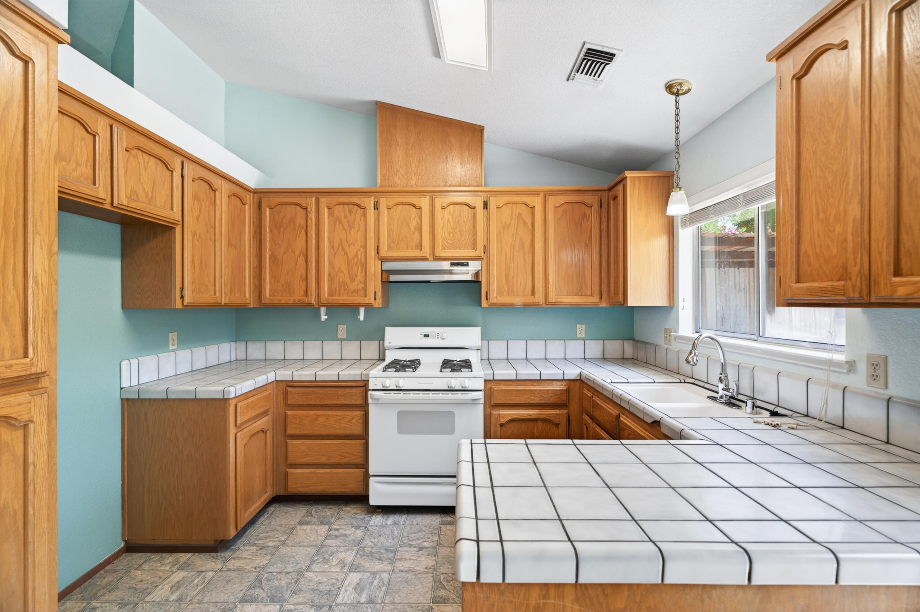 535 Vansicklen Way