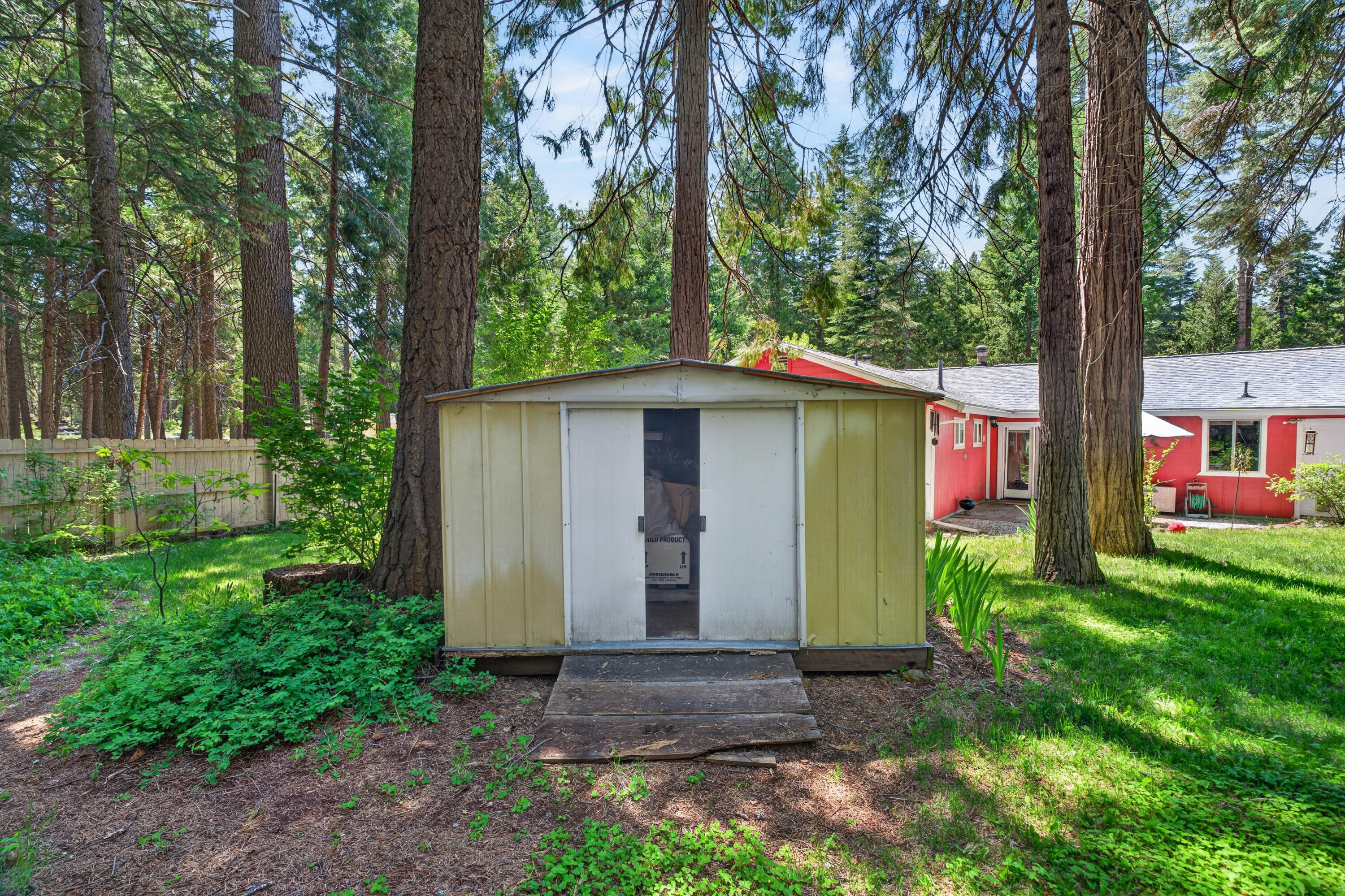 8015 Starlite Pines Road