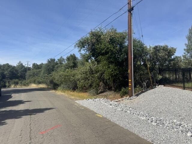 Tierra Oaks Drive