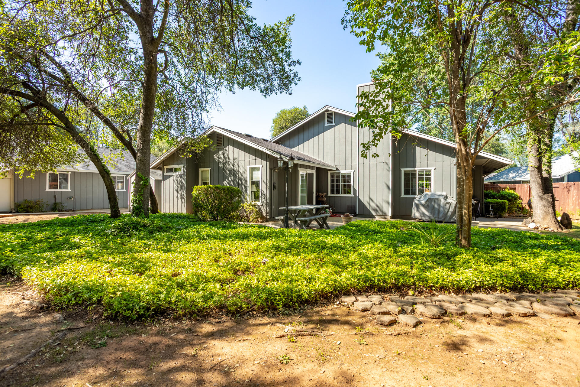 1761 Edgewood Drive