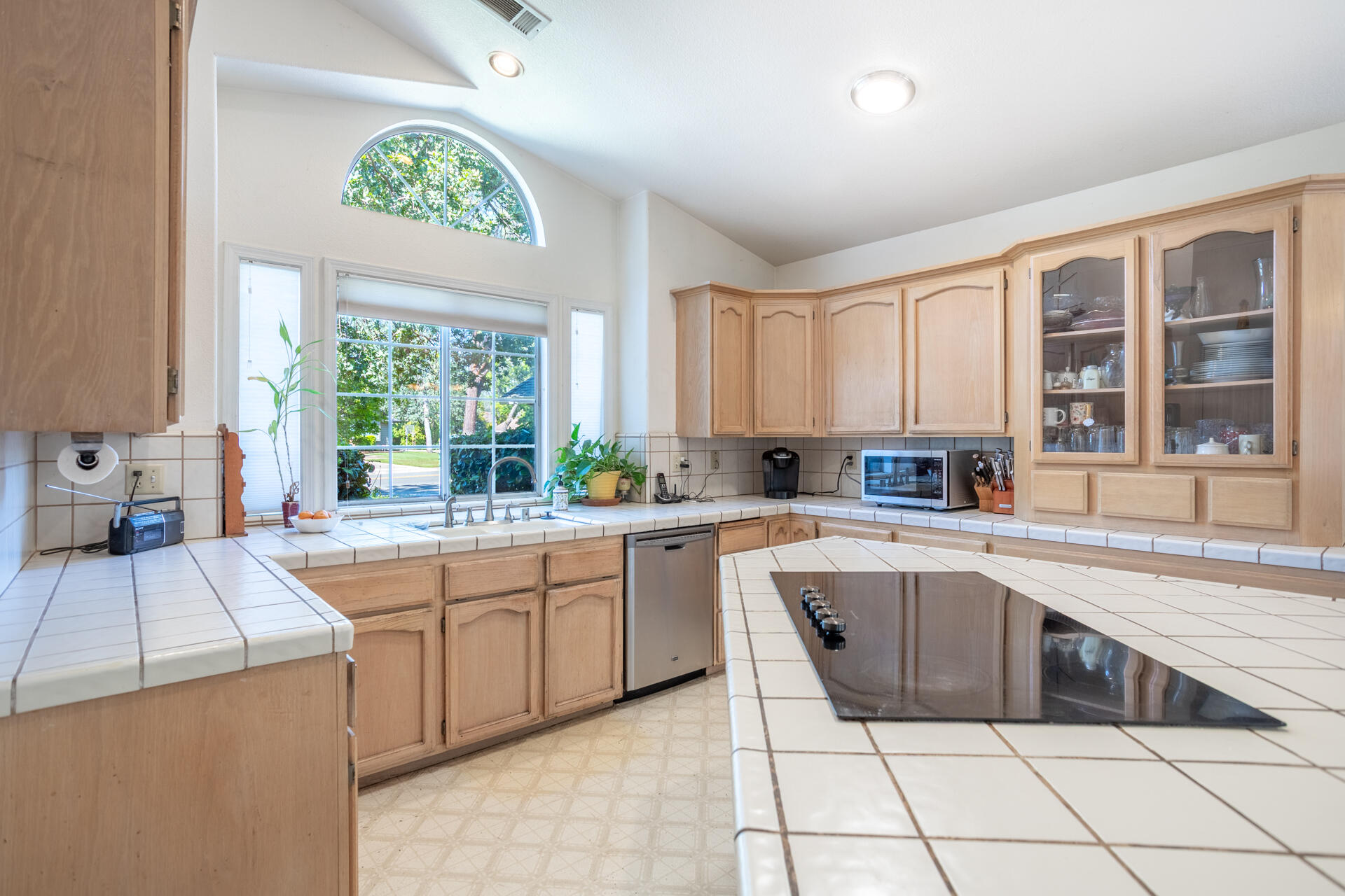 1761 Edgewood Drive