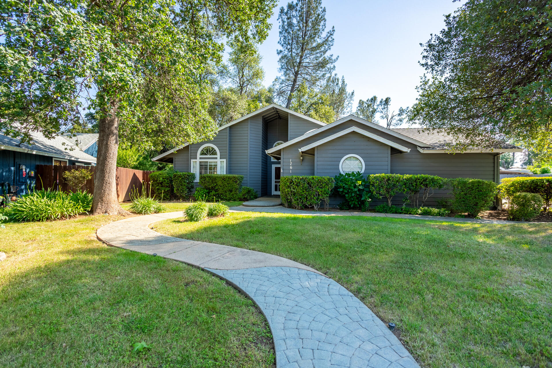 1761 Edgewood Drive