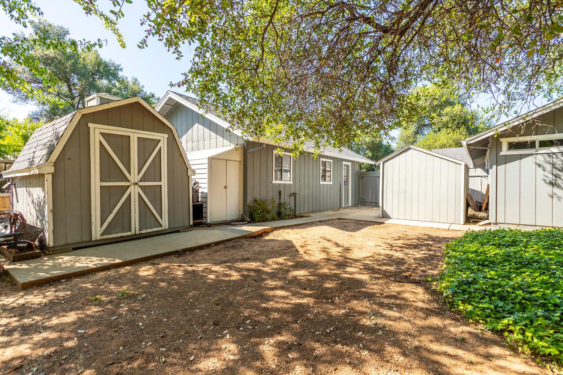 1761 Edgewood Drive