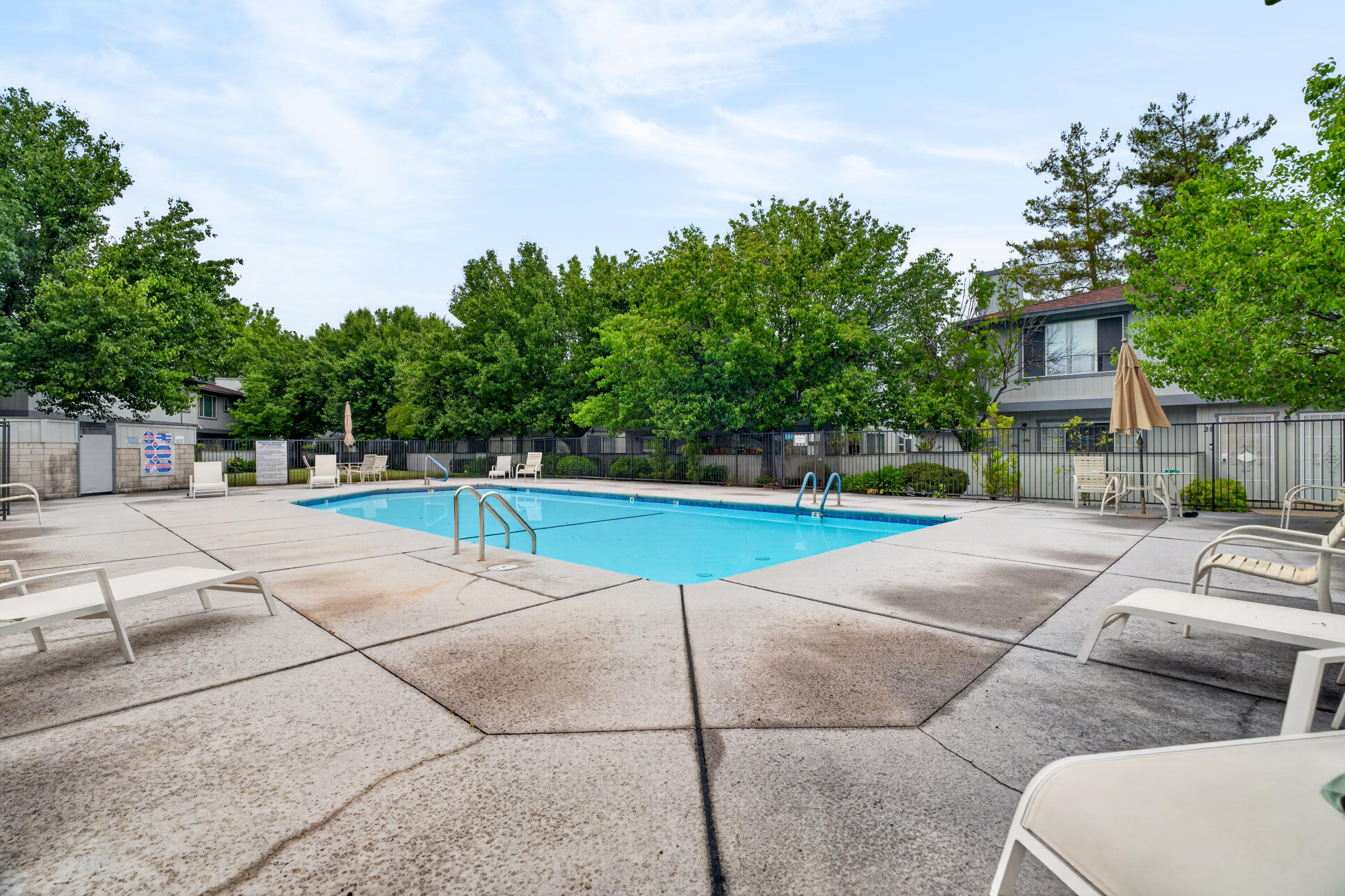 200 Ridgetop Drive, APT 22