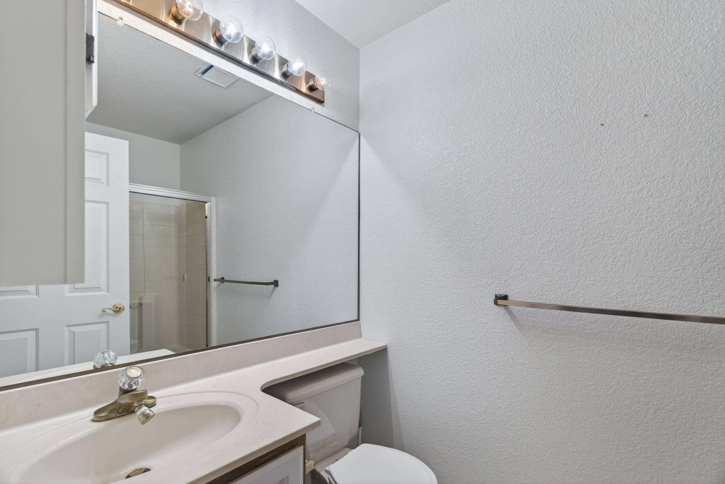 200 Ridgetop Drive, APT 22