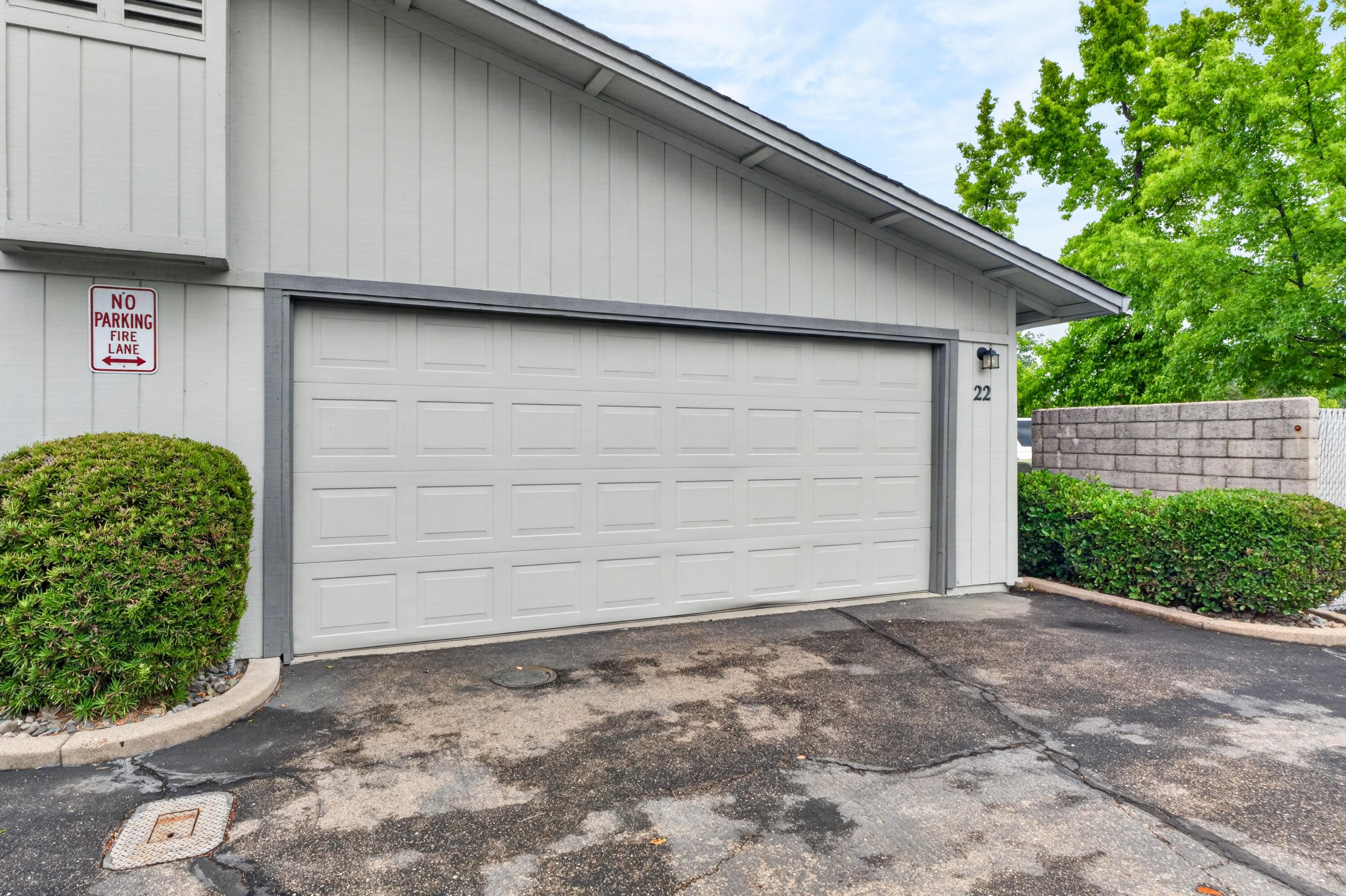 200 Ridgetop Drive, APT 22