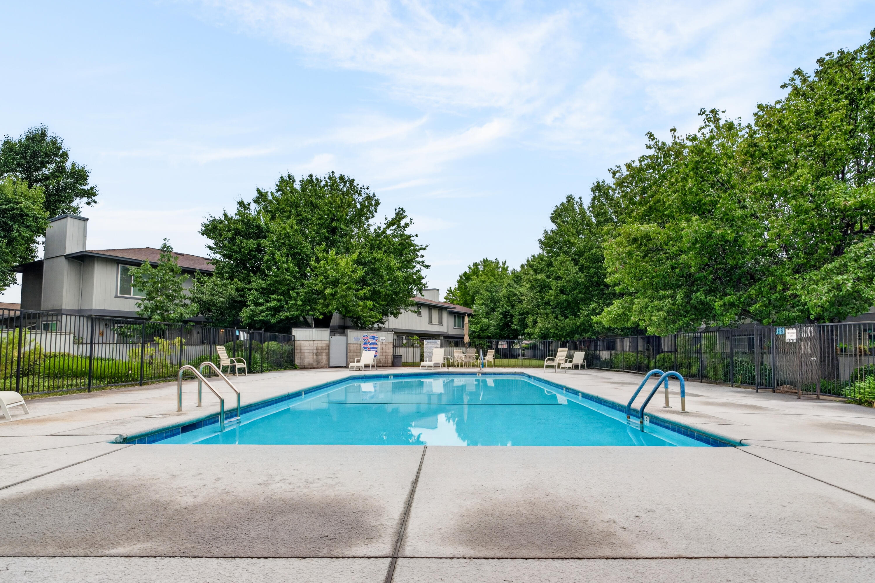 200 Ridgetop Drive, APT 22