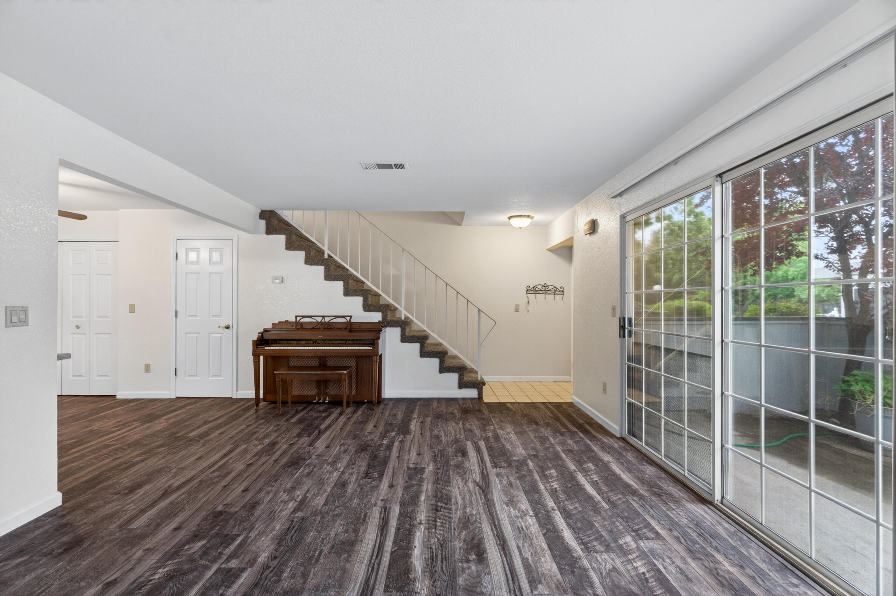 200 Ridgetop Drive, APT 22