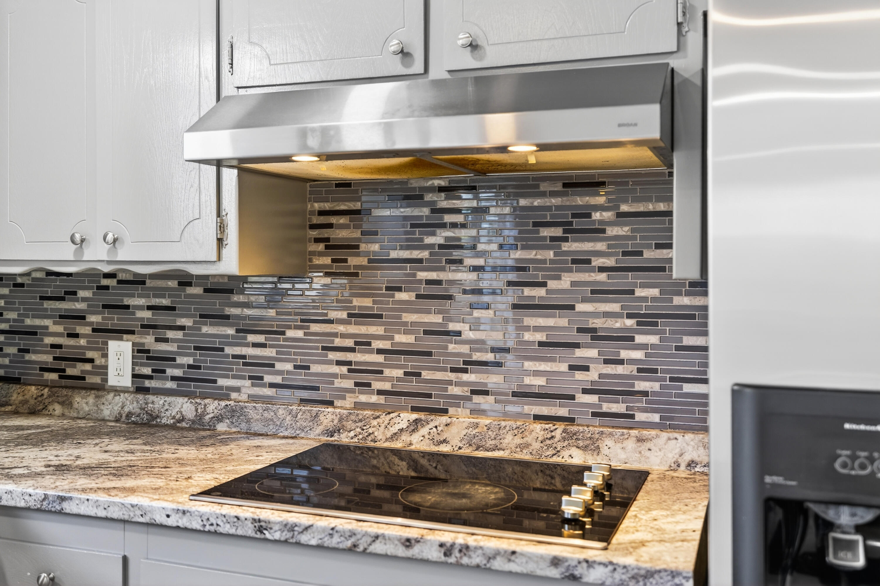 6551 El Camino Drive