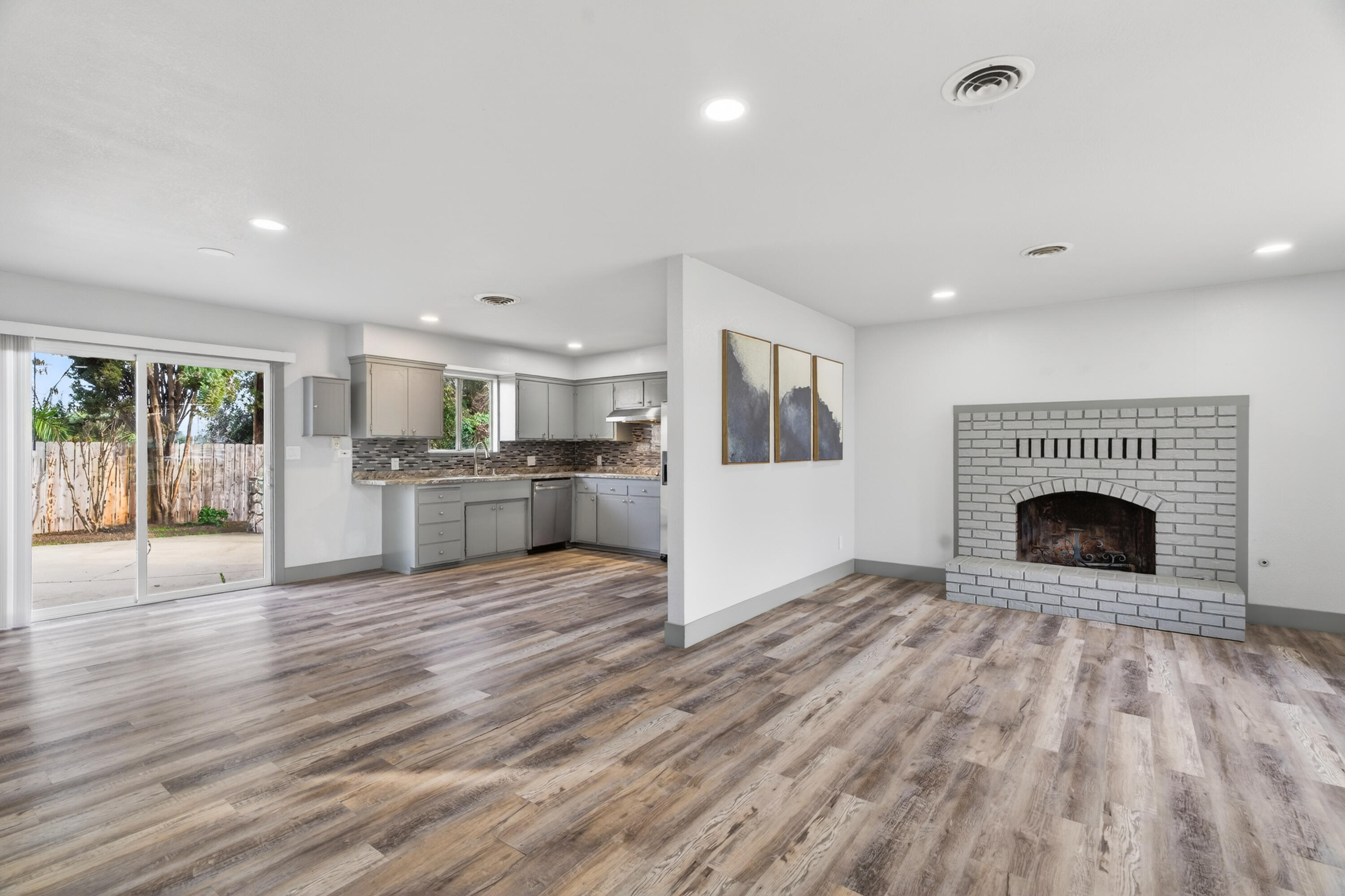 6551 El Camino Drive