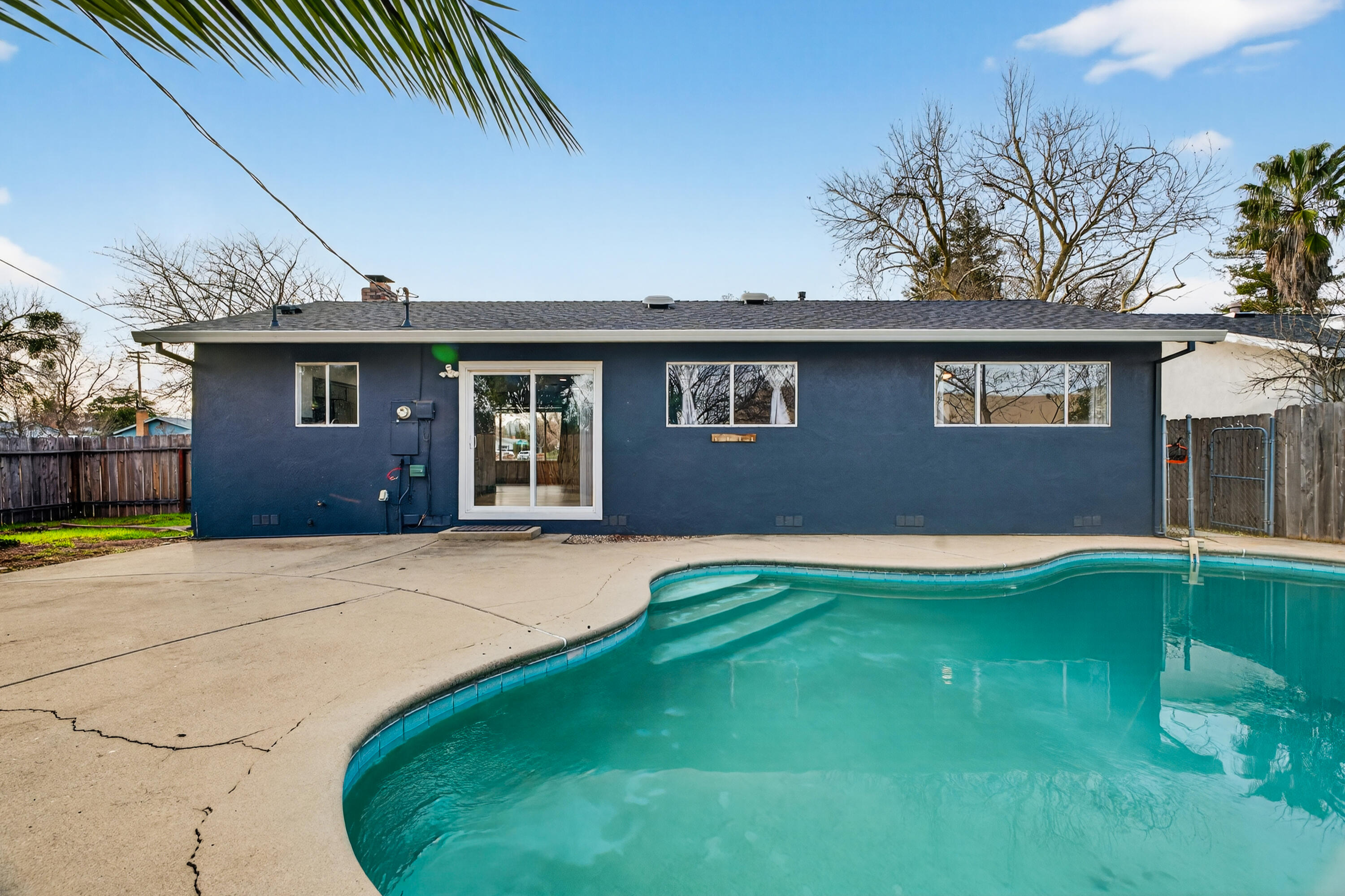 6551 El Camino Drive