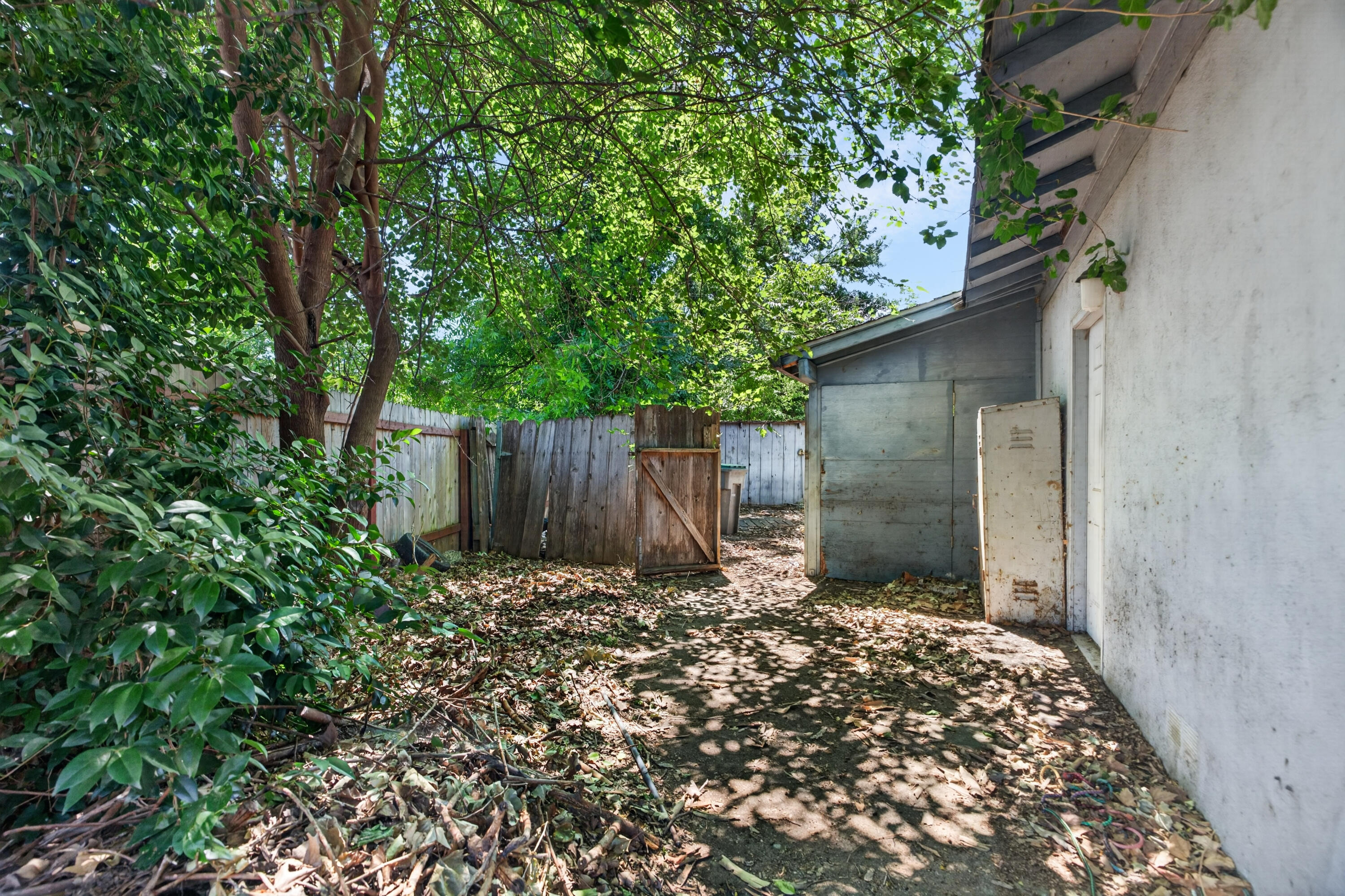 2911 Roan Court