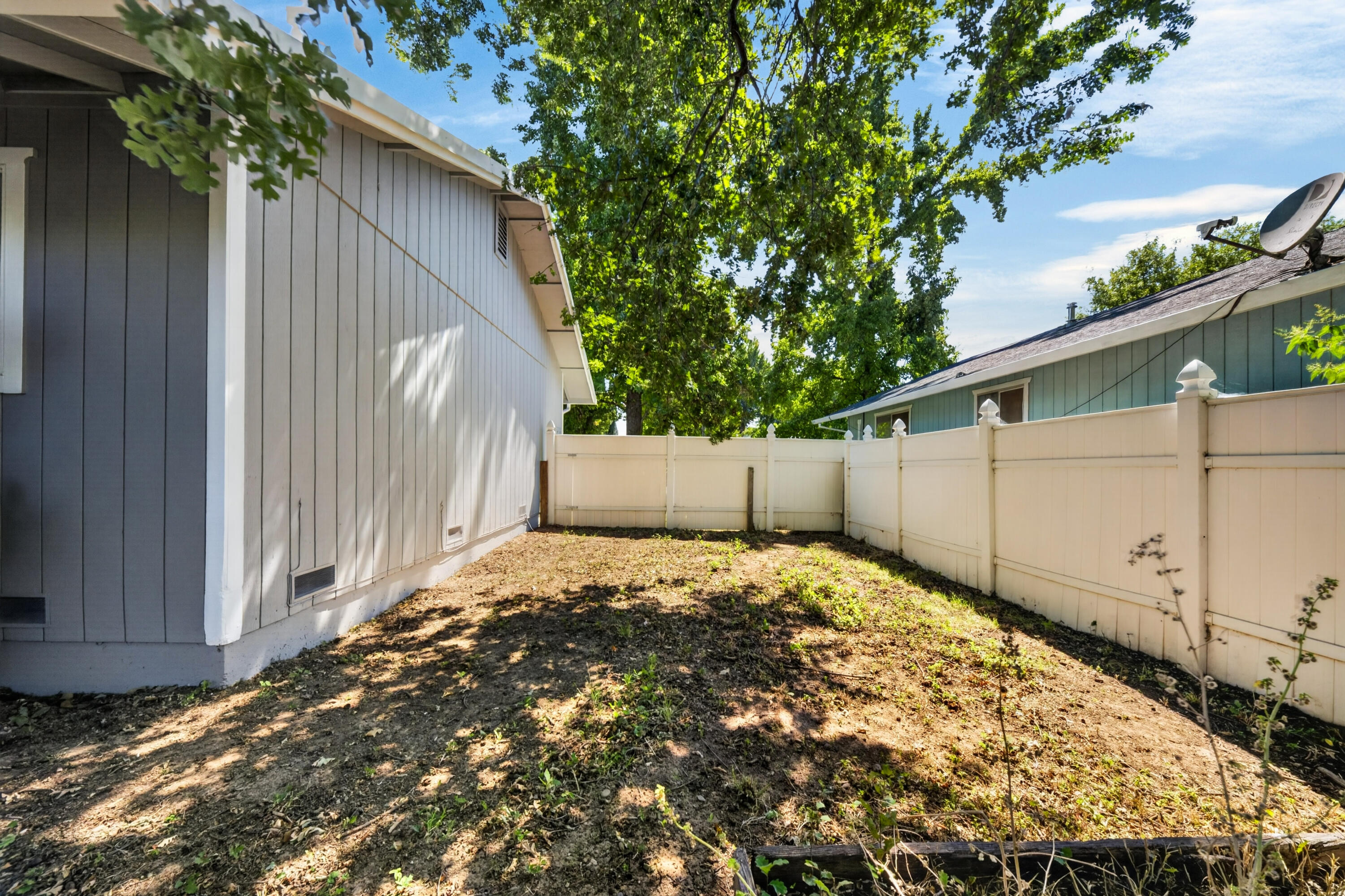 2555 Lupine Street