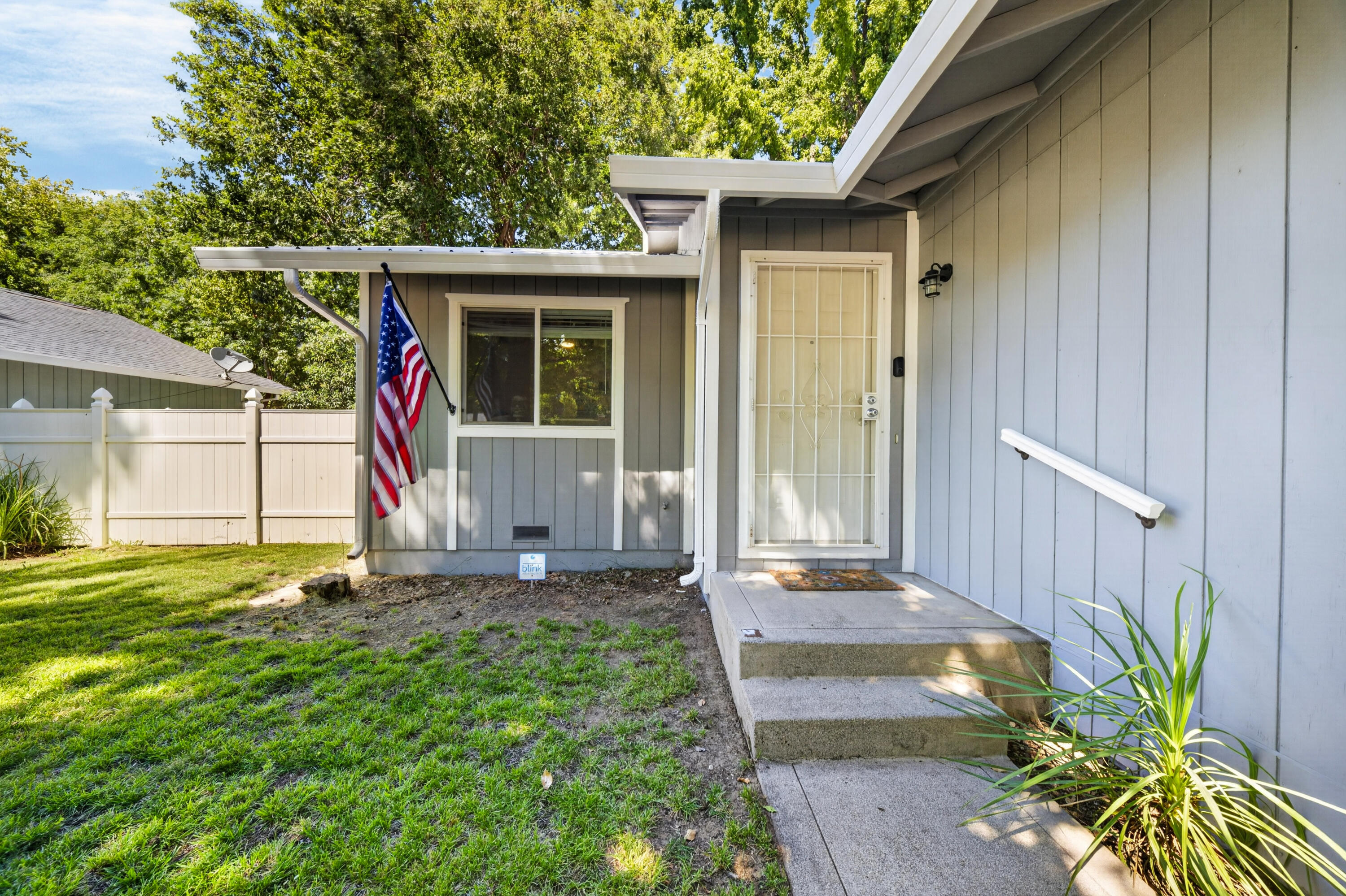 2555 Lupine Street