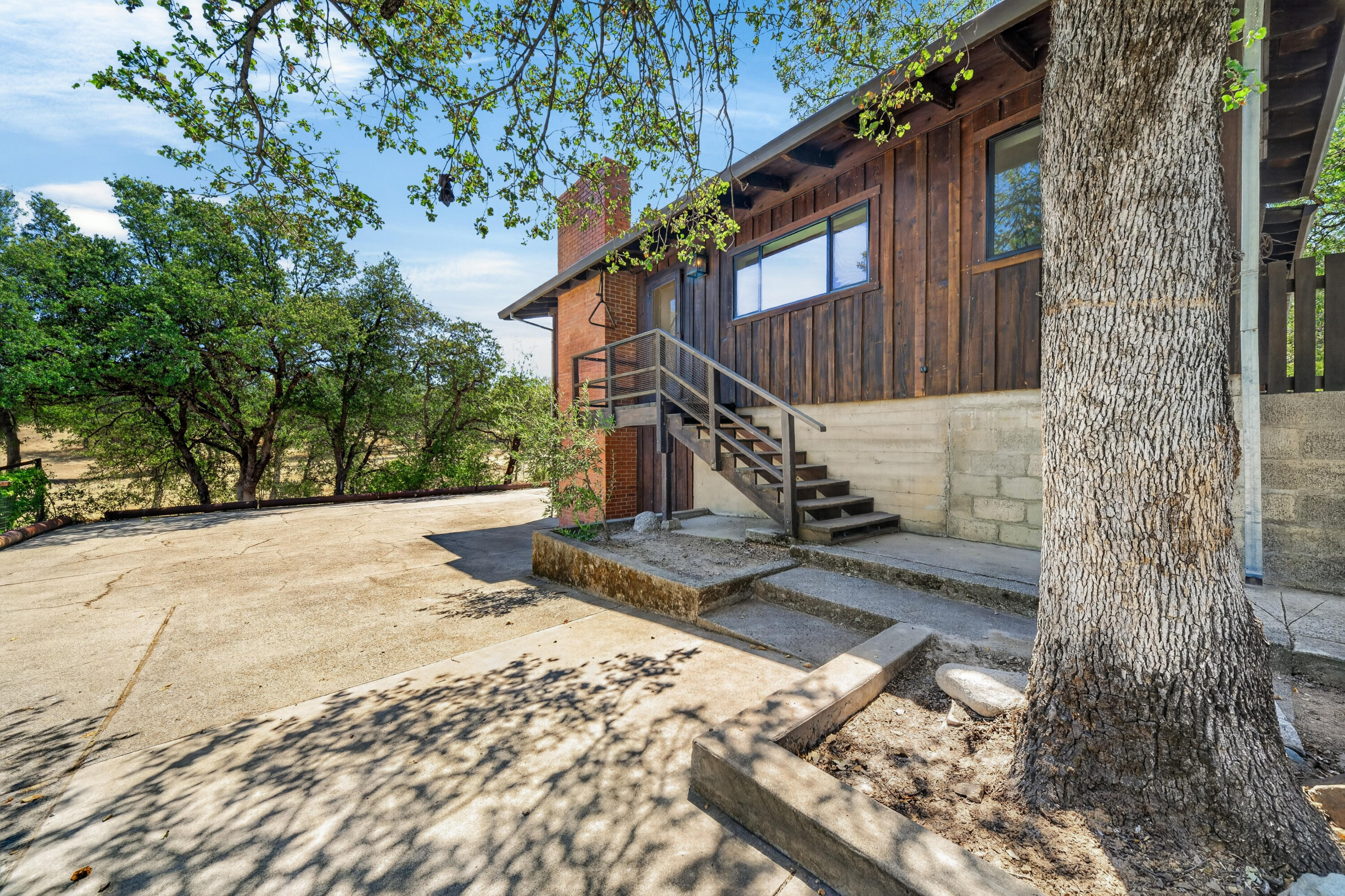 1640 Highland Avenue