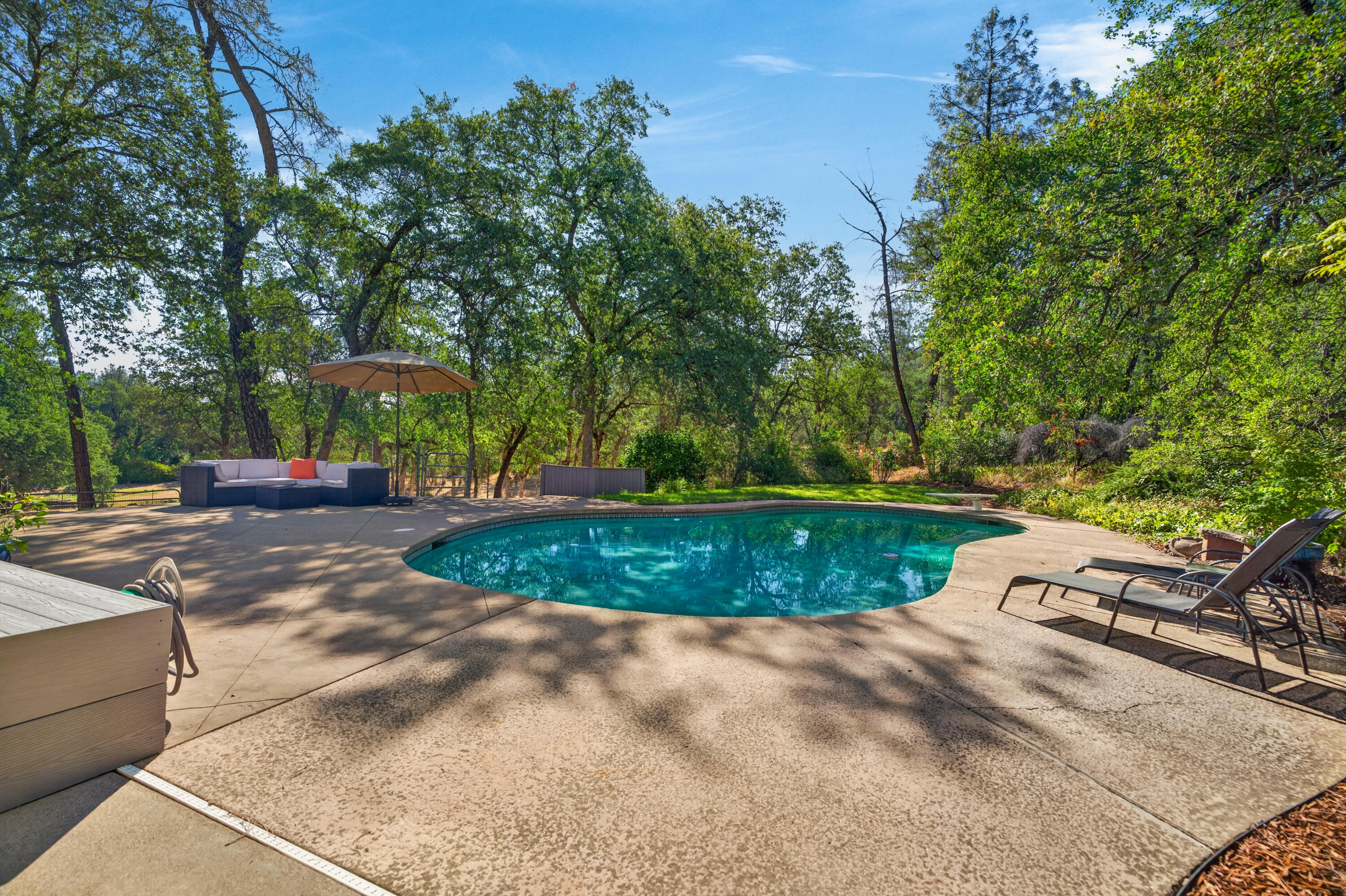 9057 Simmons Road