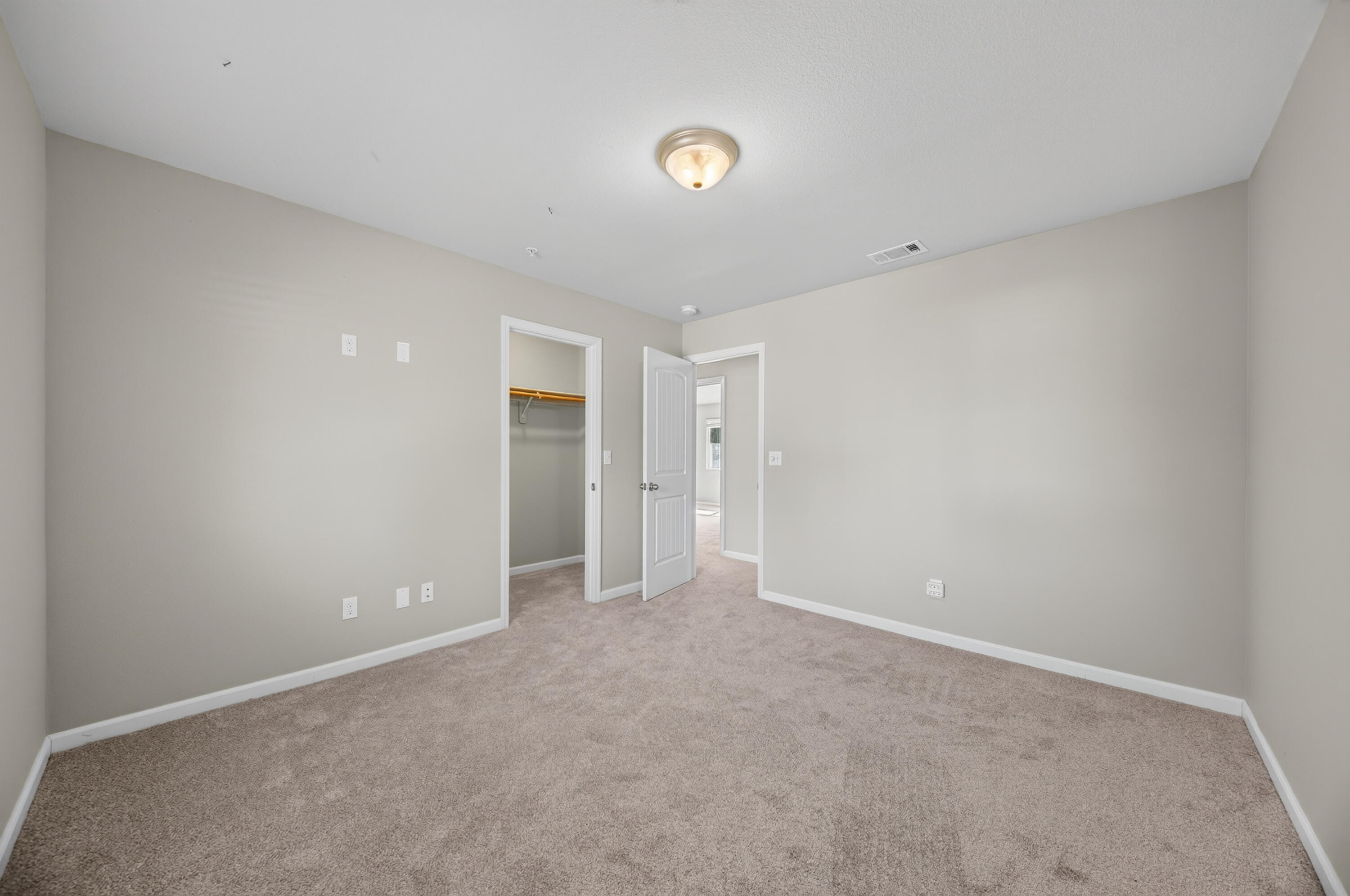 4493 Hillington Court