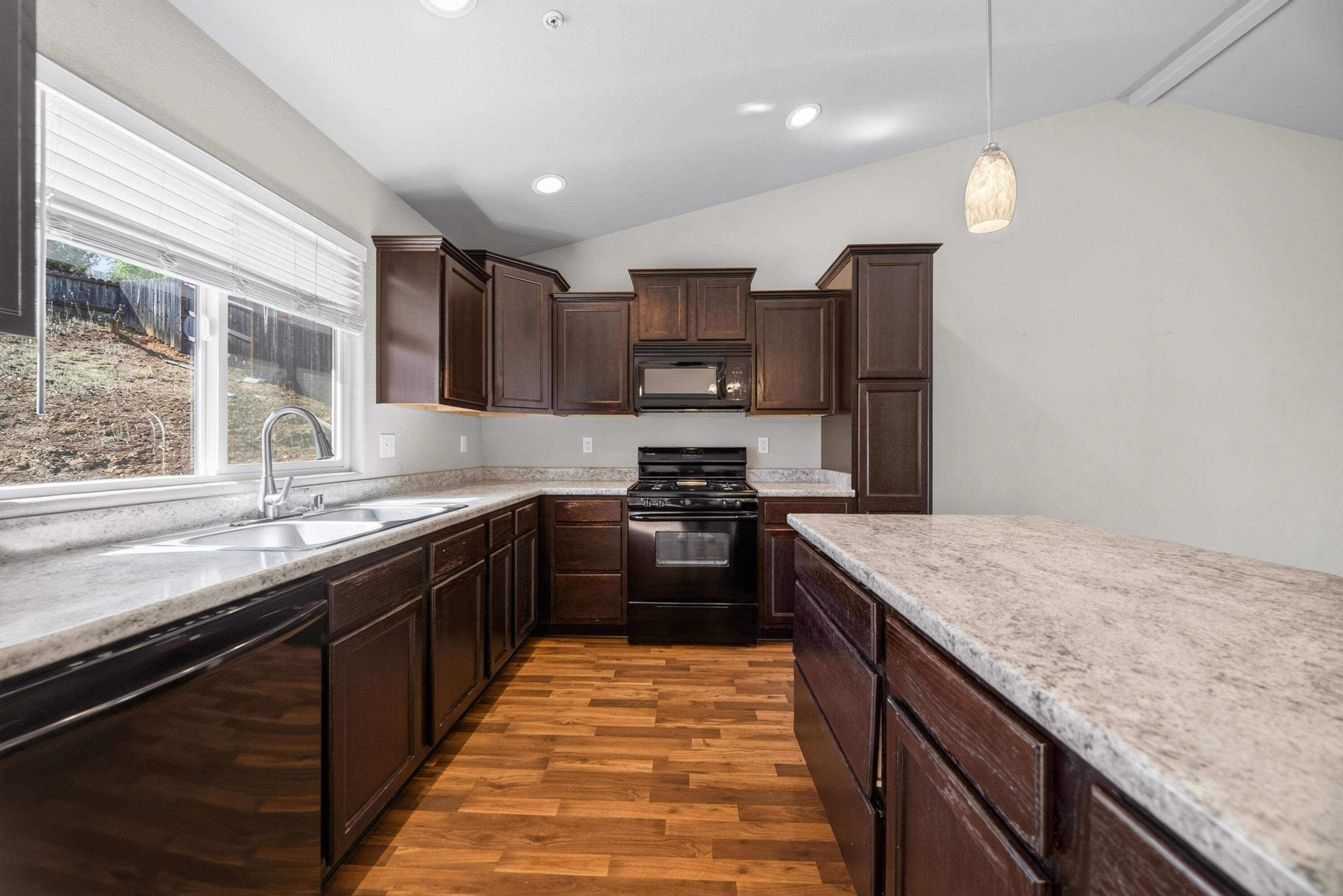 4493 Hillington Court