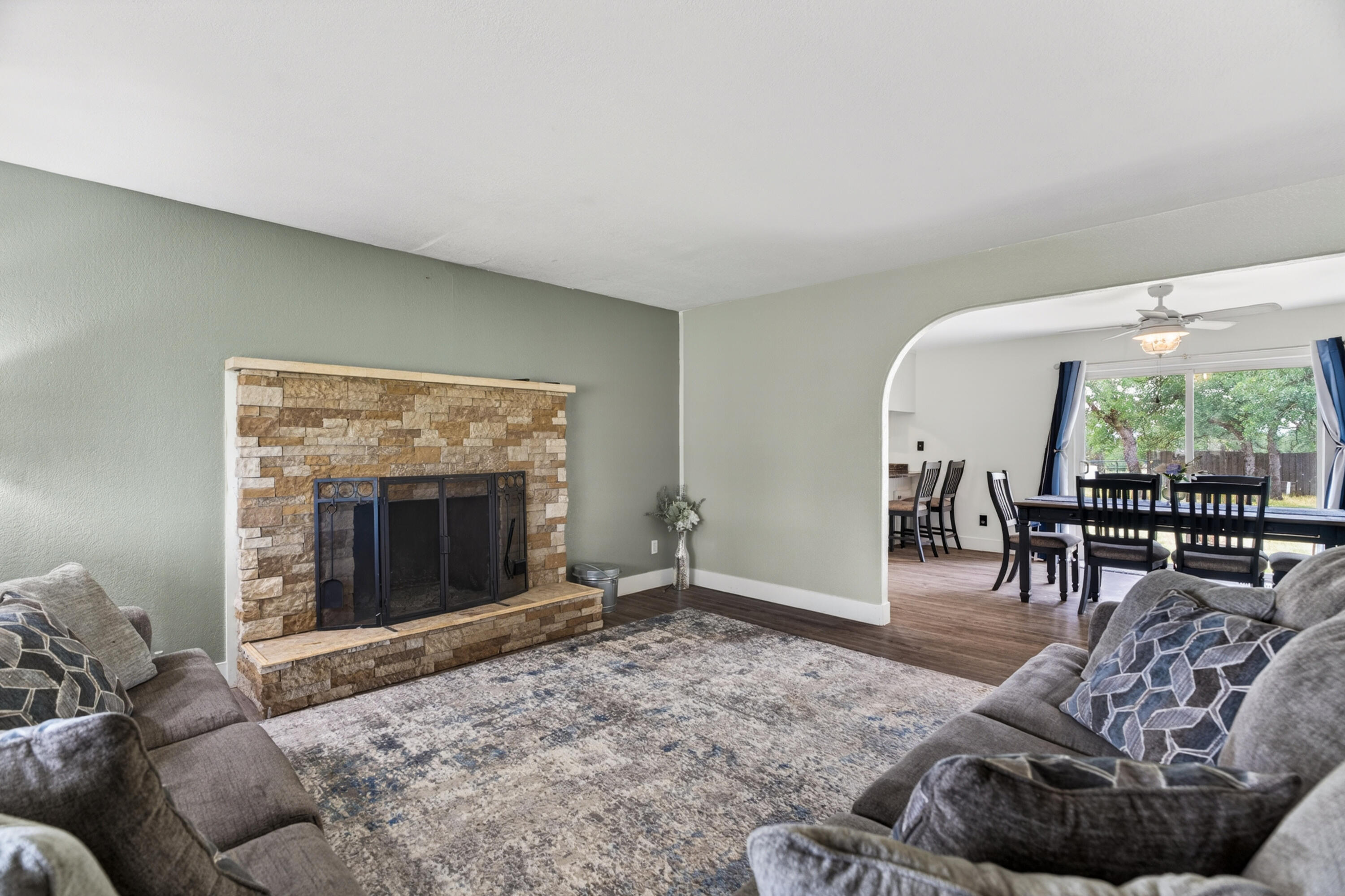 22402 River View Drive