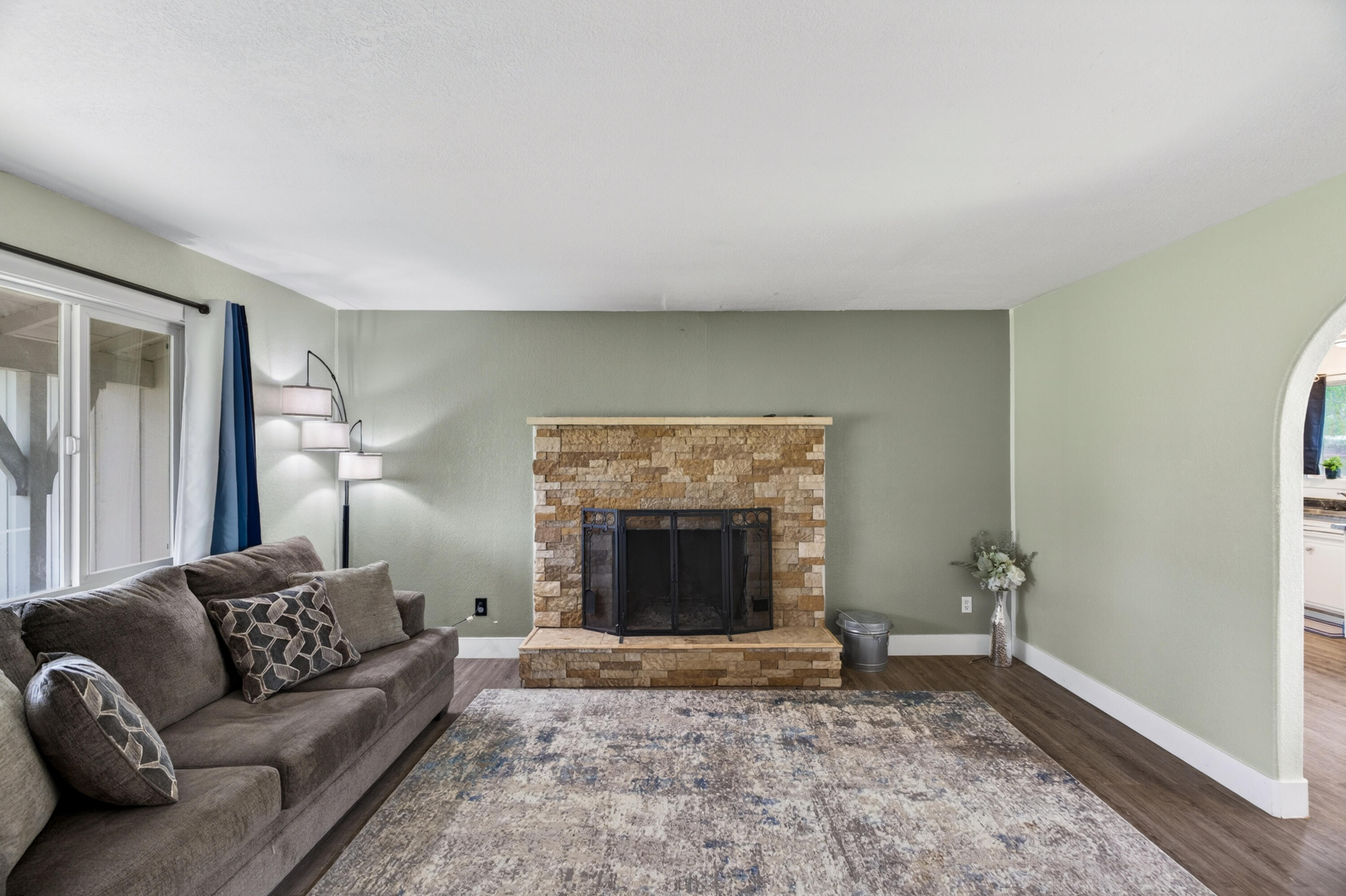 22402 River View Drive
