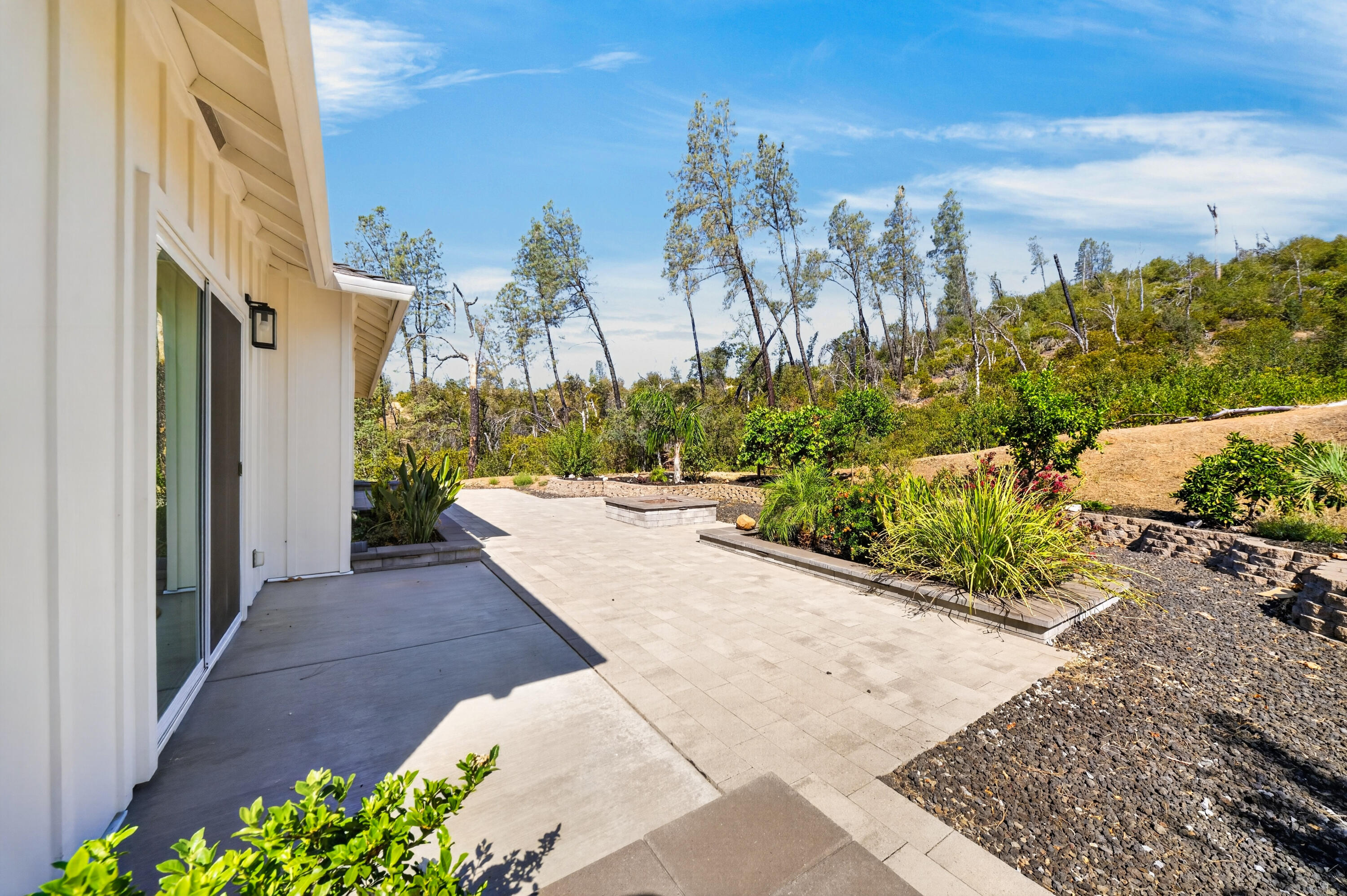 9199 Laurel Glen Drive