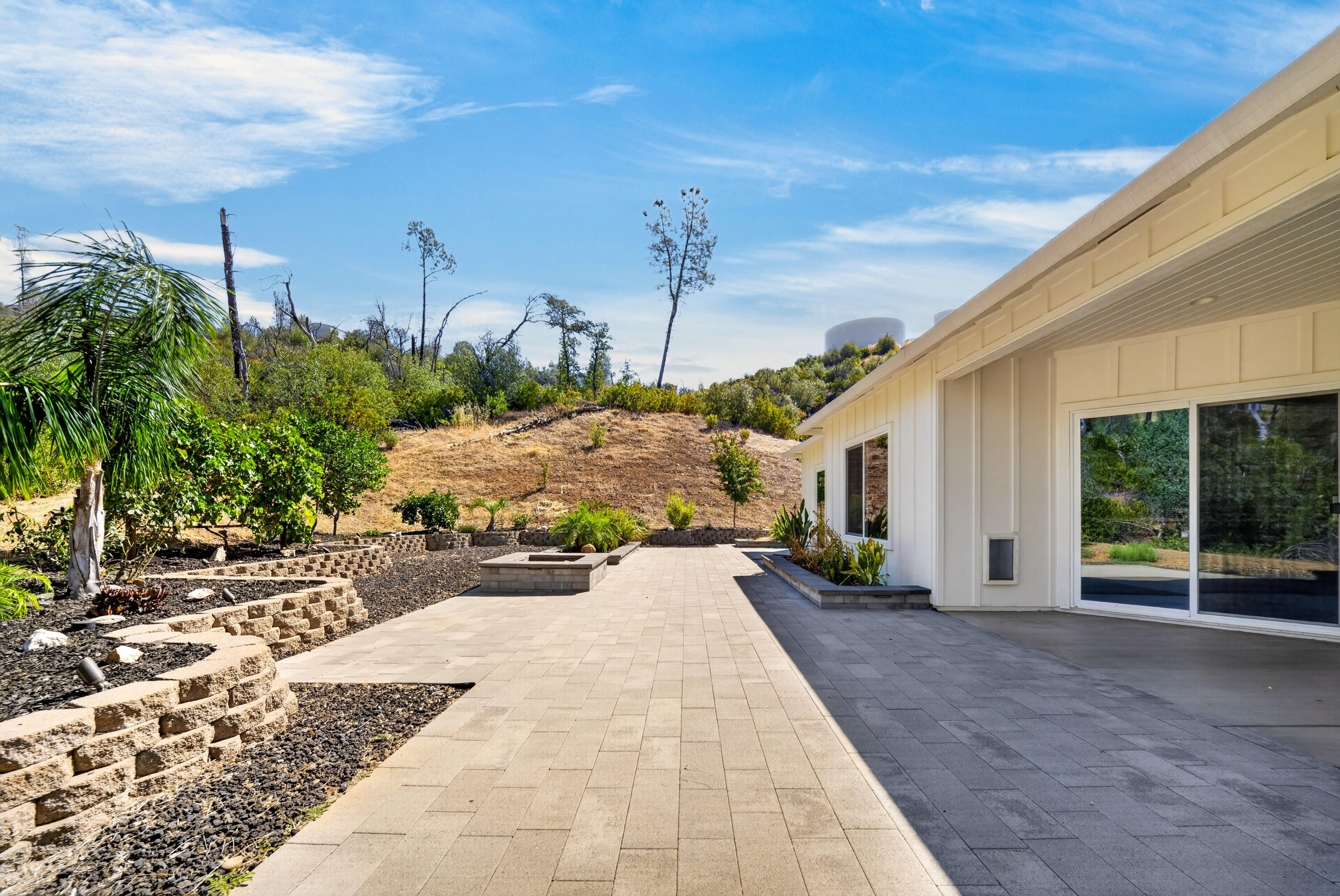 9199 Laurel Glen Drive