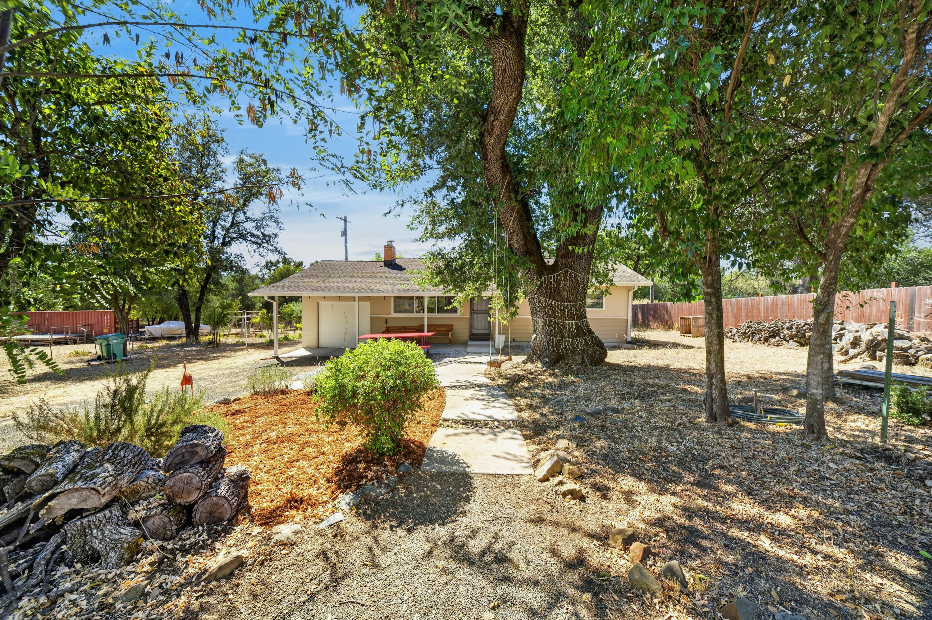 12327 Dry Creek