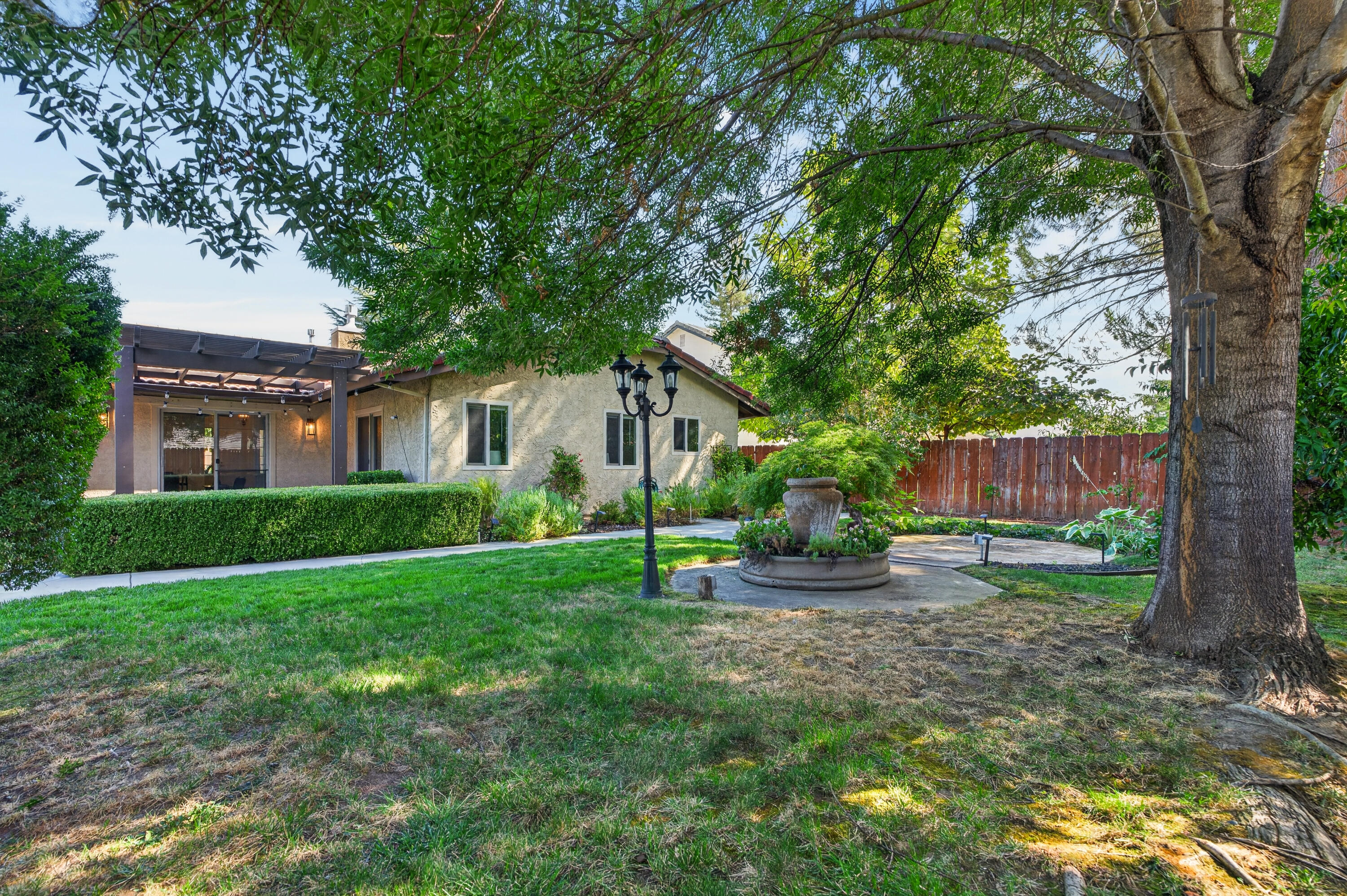 2745 Amethyst Way
