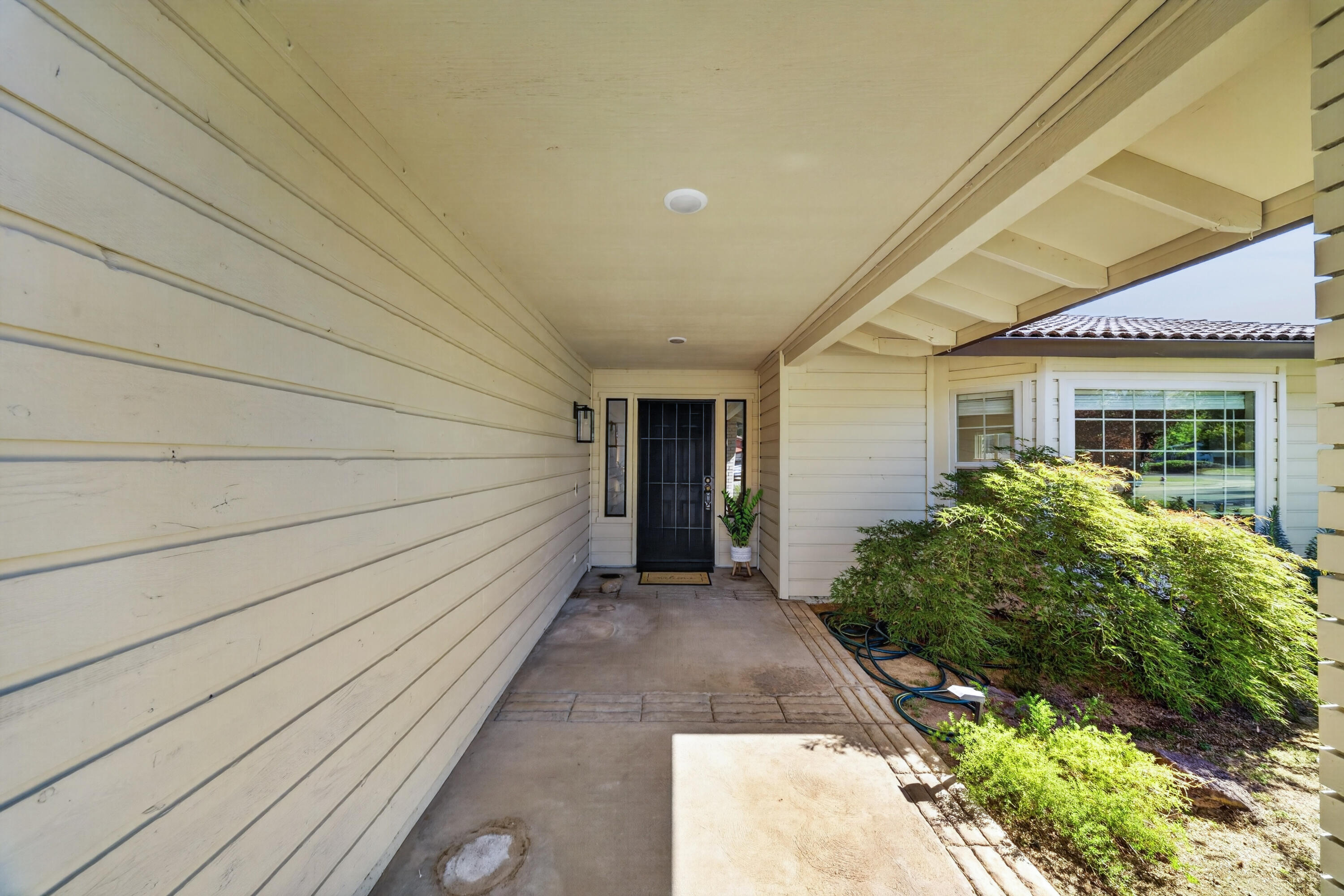 2745 Amethyst Way