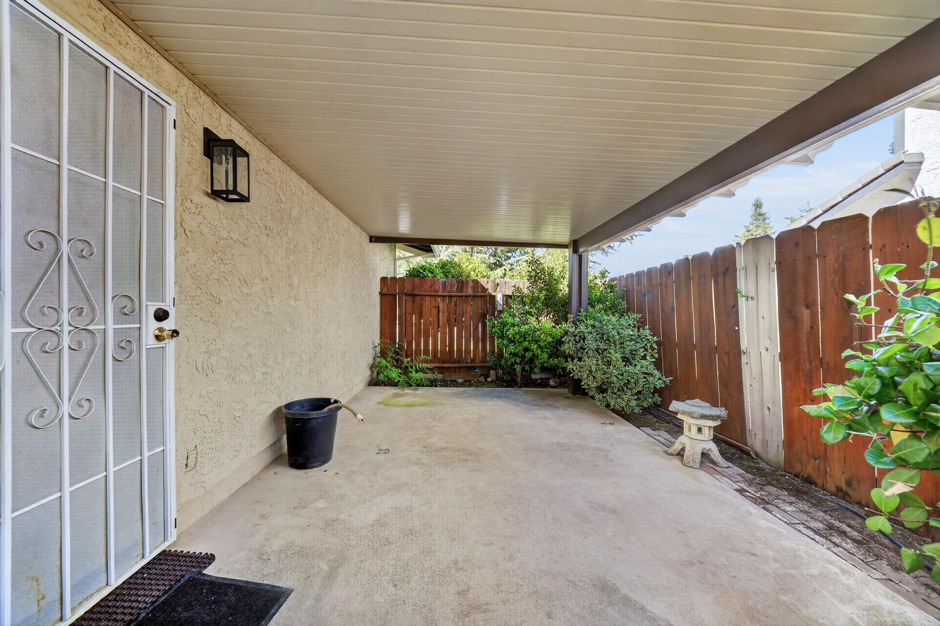 2745 Amethyst Way