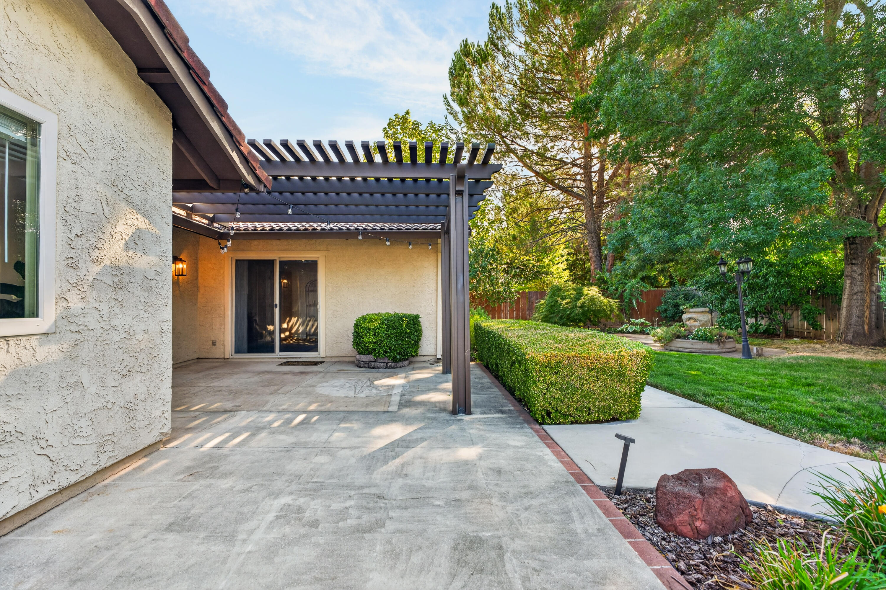 2745 Amethyst Way
