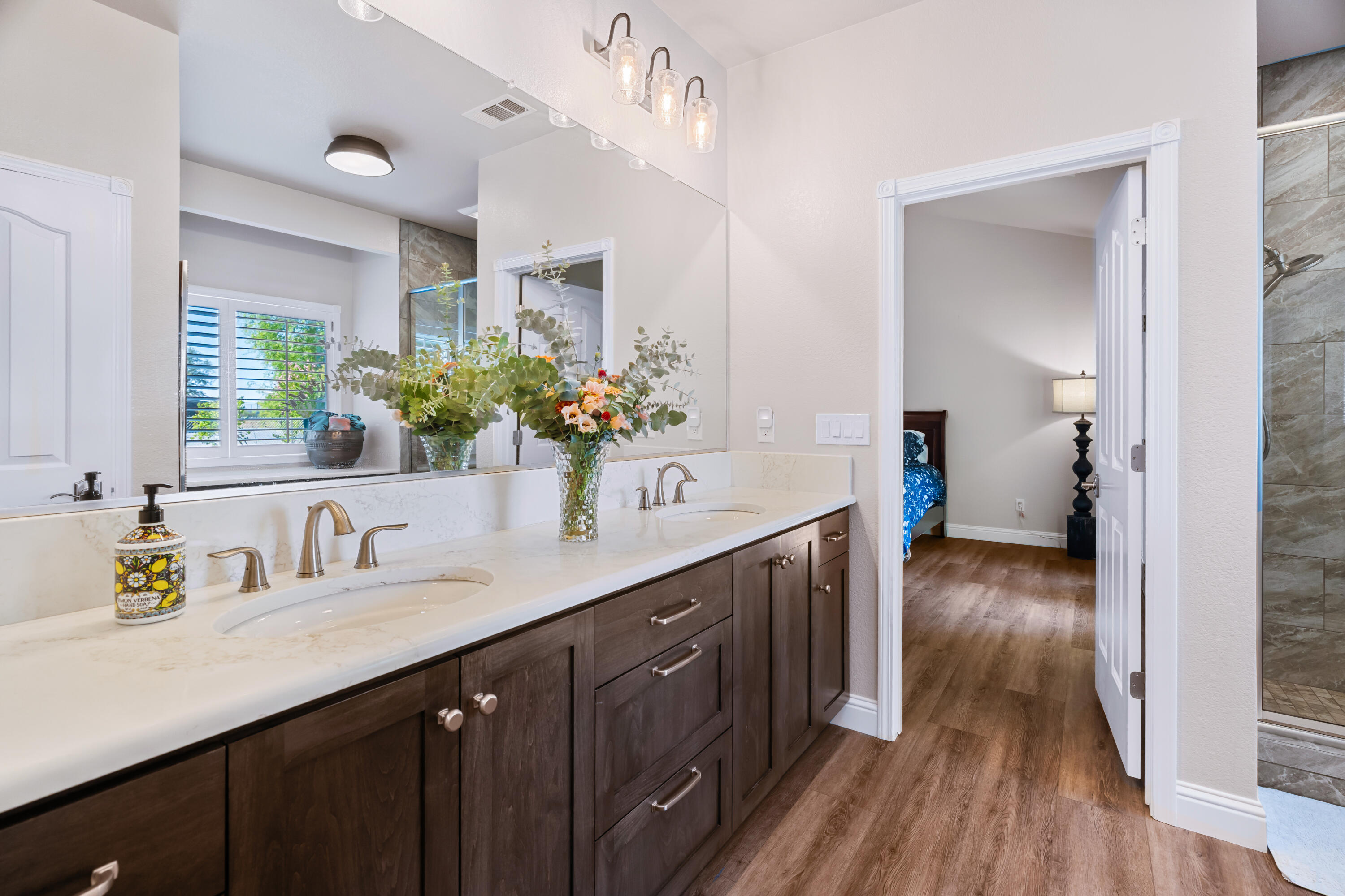 22117 Lassen View Drive